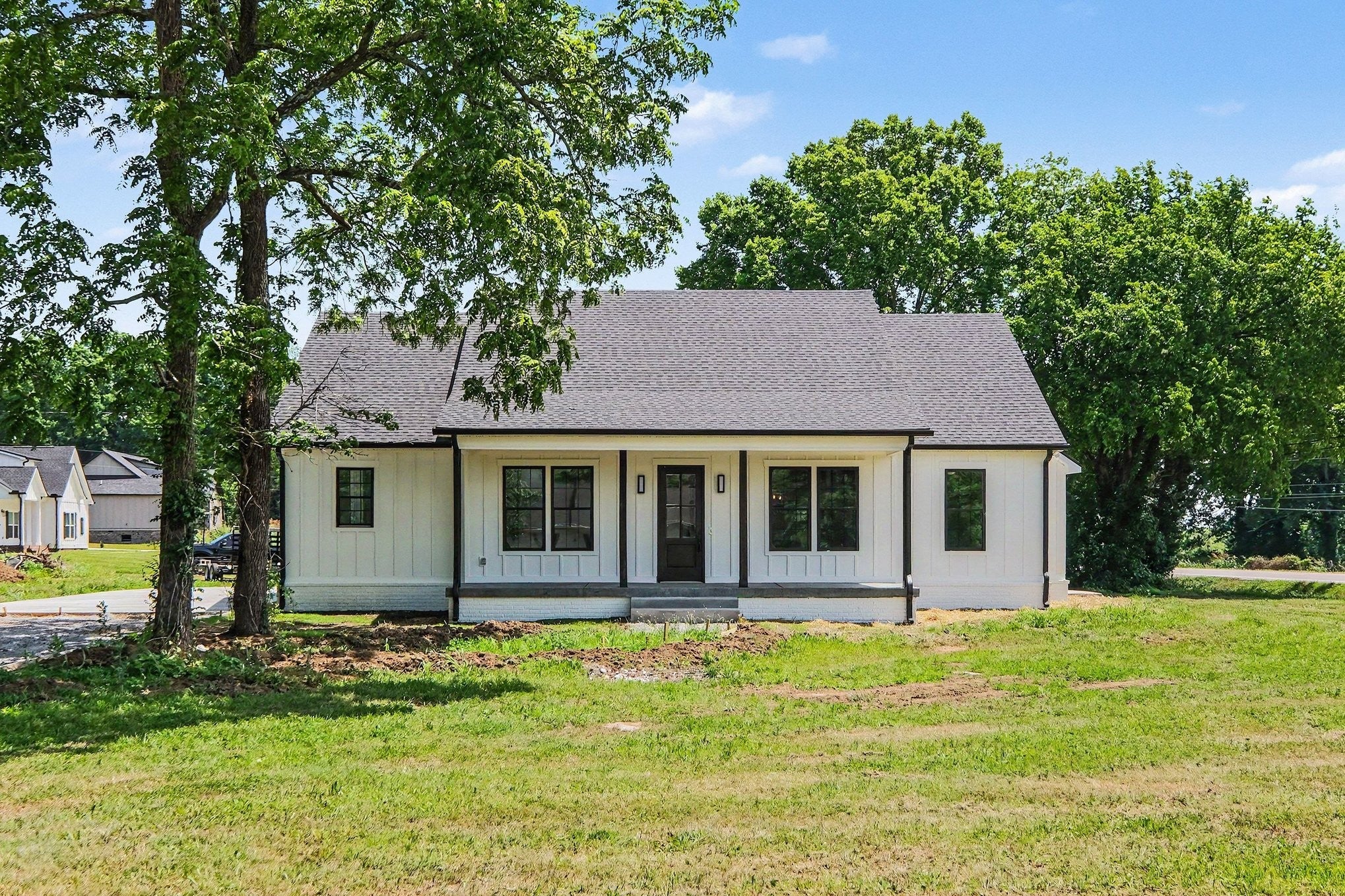 1798 Twin Caves Dr — photo