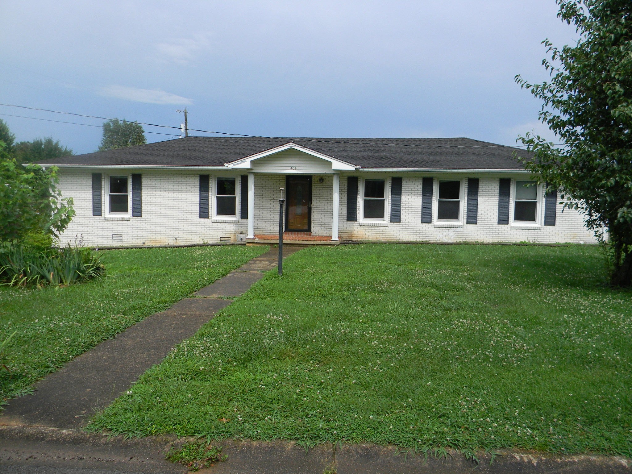 404 Shadow Dr N — photo