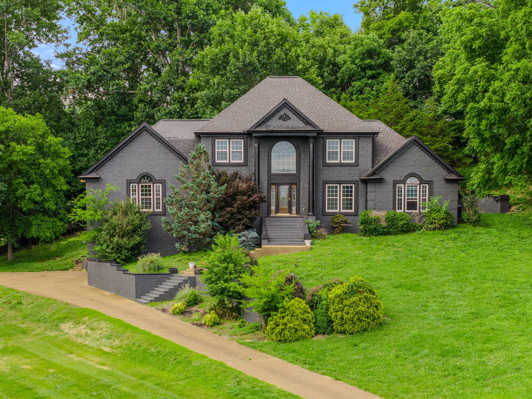 537 Natalie Dr — photo