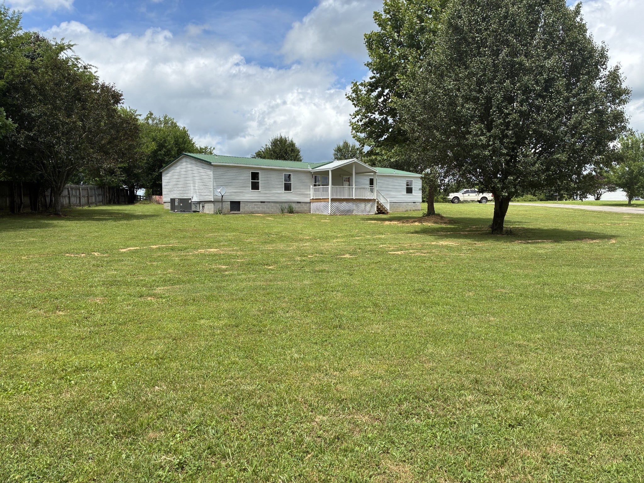11 Sunrise Dr — photo