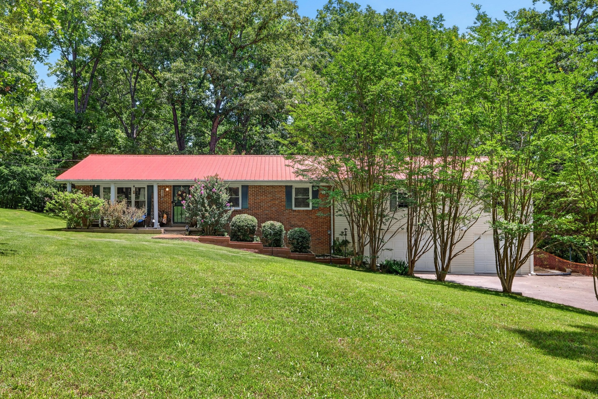 313 Valley View Rd — photo