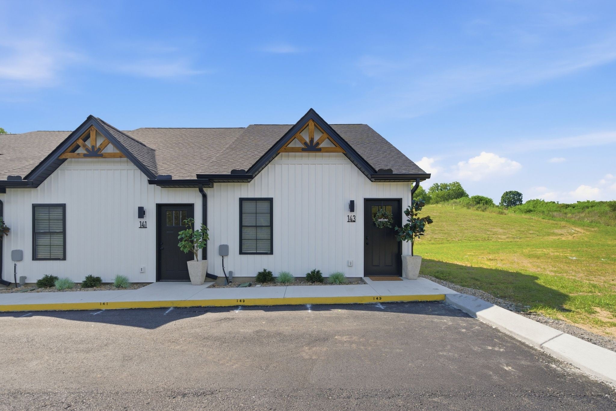 143 Deer Valley Drive E 143 — photo