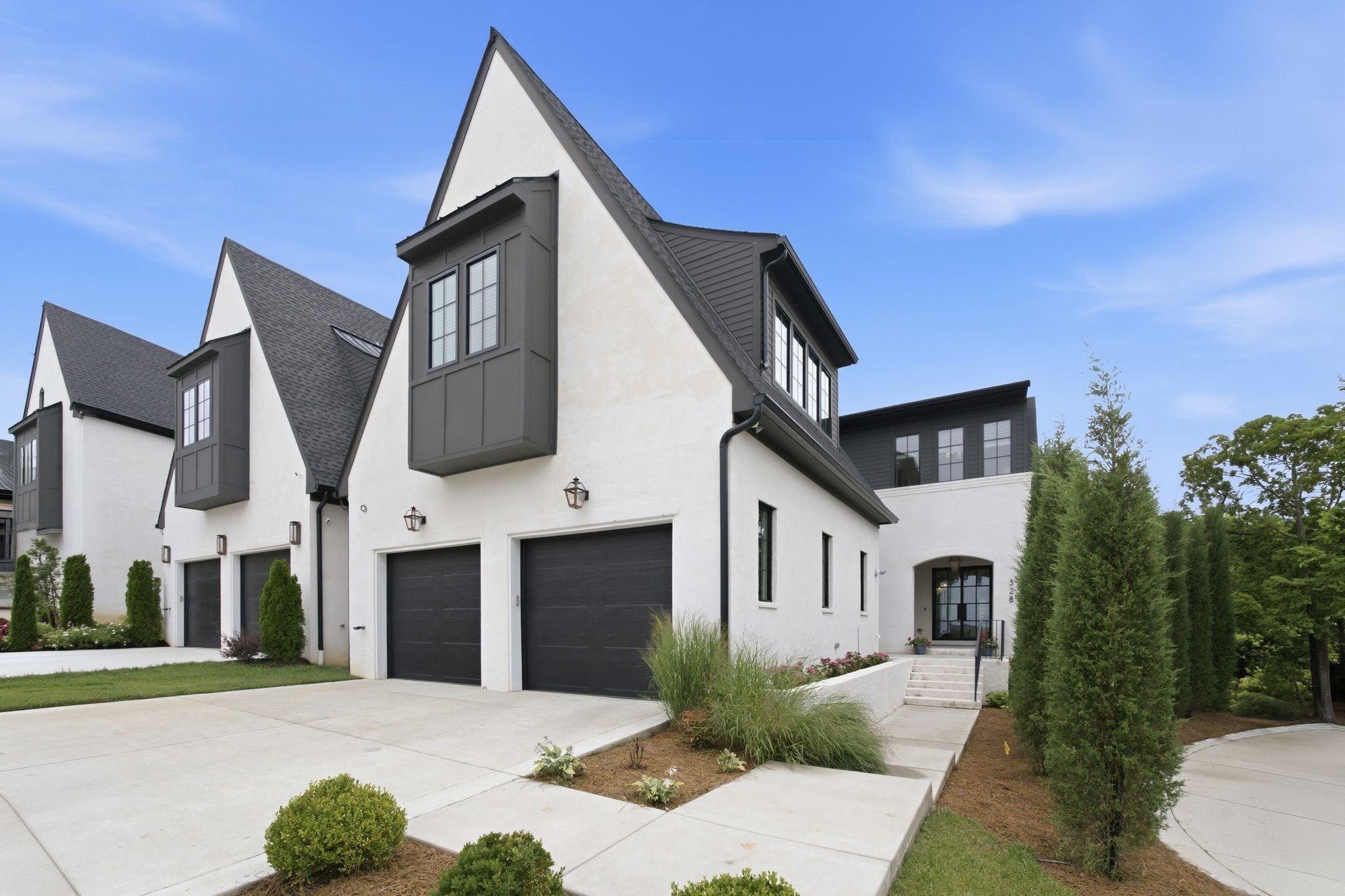 328 Kelly Glenn Ct — photo
