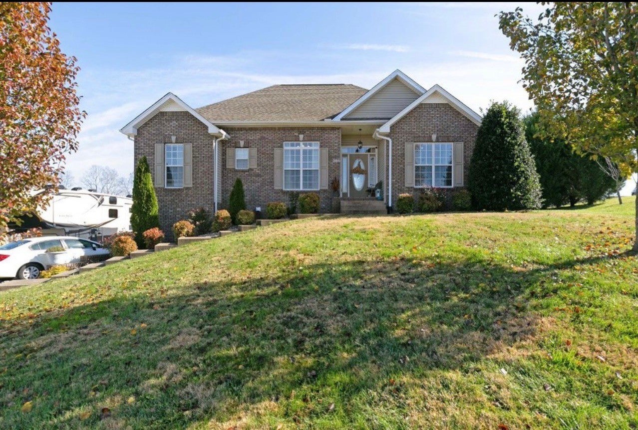 266 Glenda Ct — photo