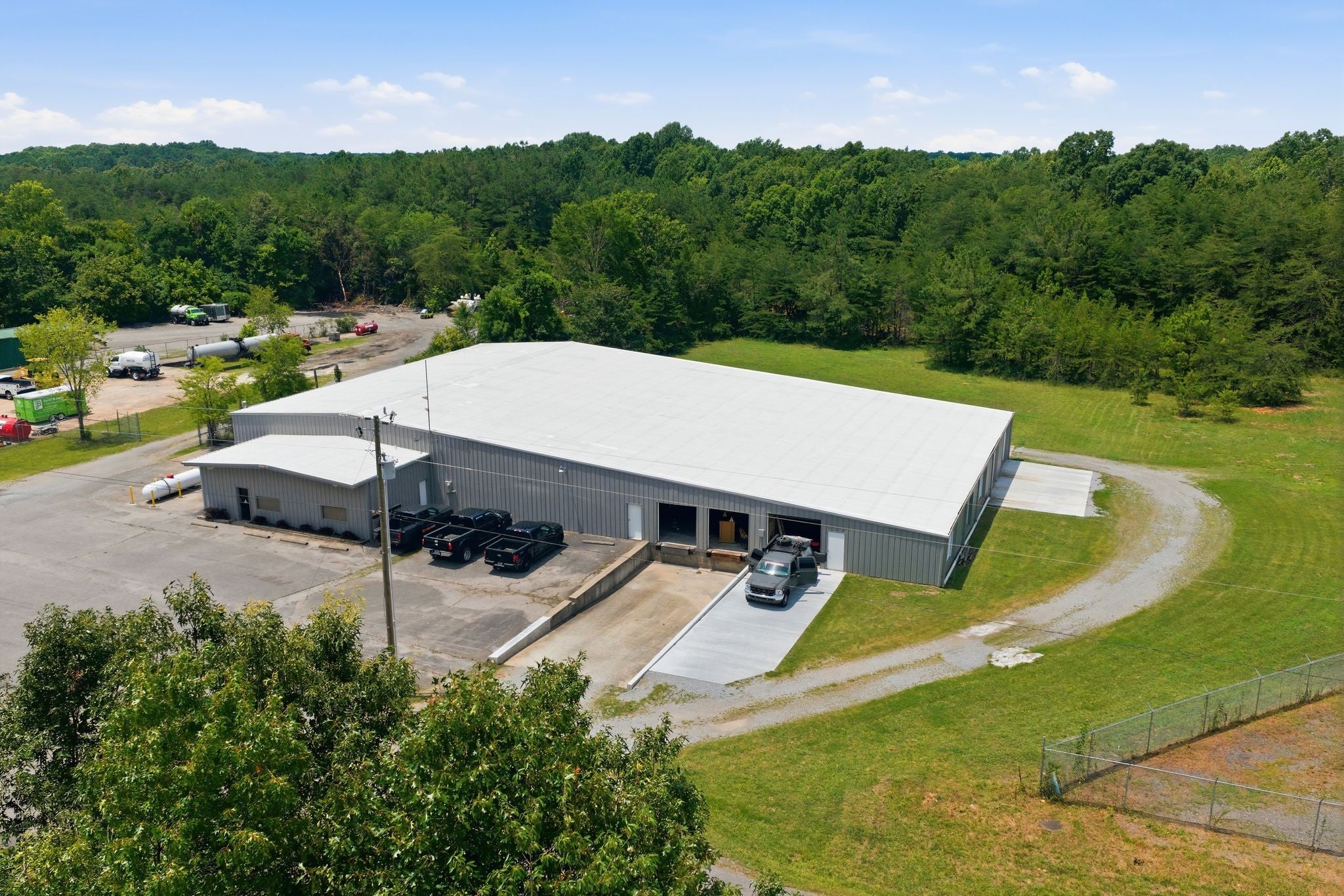 7612 Drag Strip Rd — photo