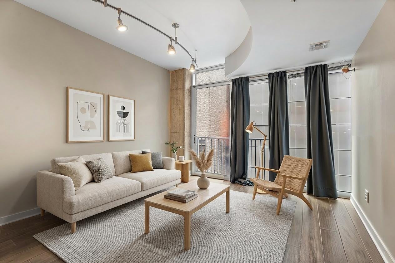 301 Demonbreun St 602 — photo