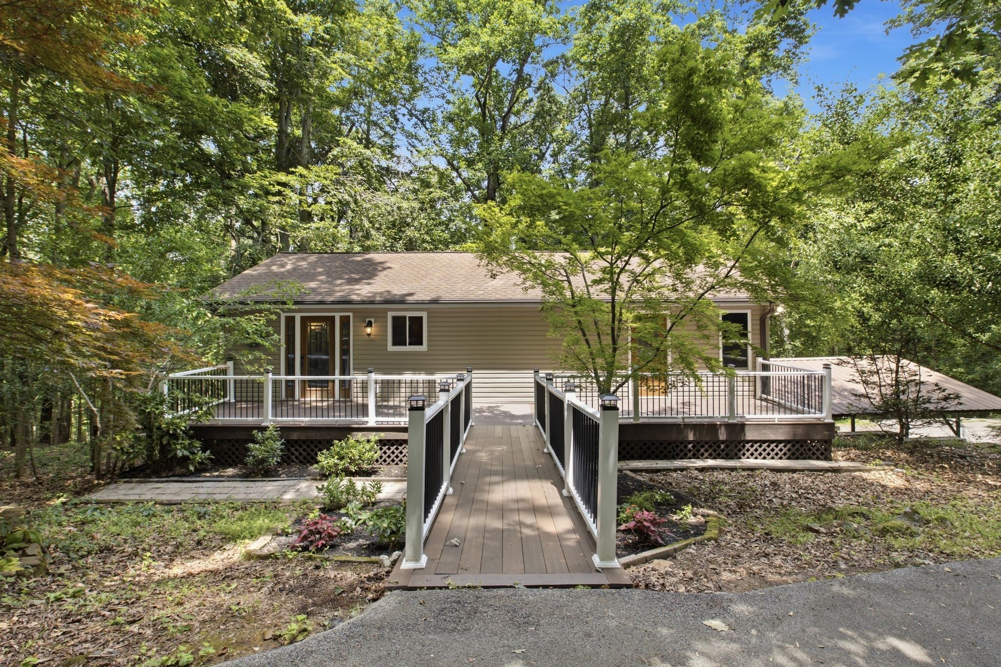 7215 Sugar Maple Dr — photo