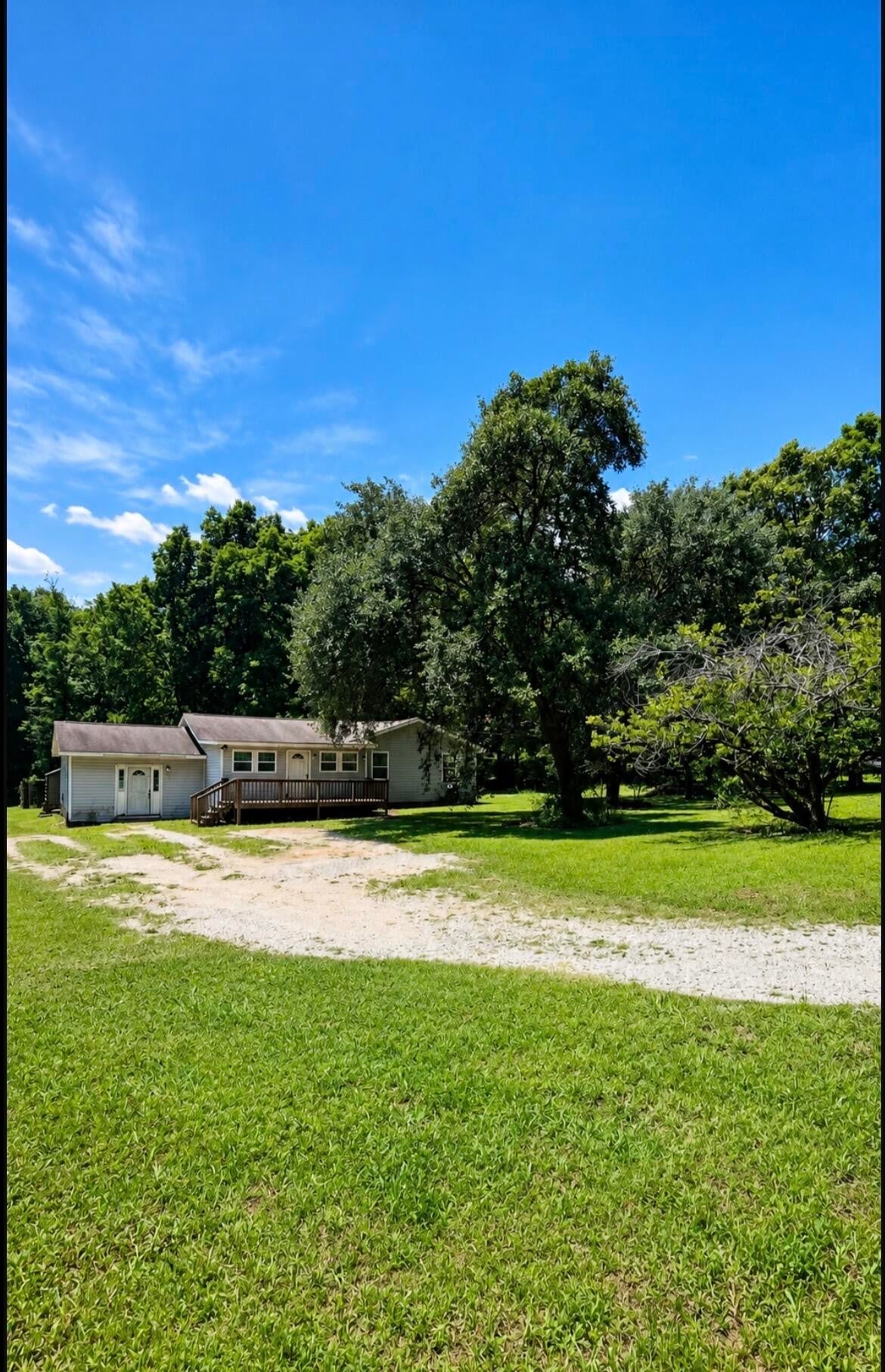 4062 Corinth Road — photo