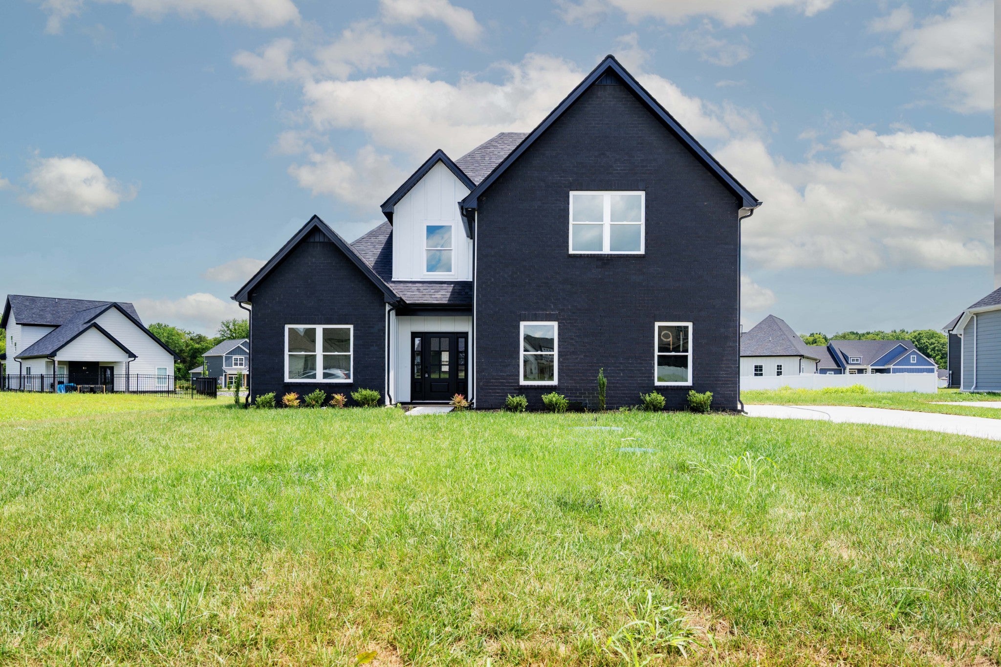 10109 Forkhorn Ln — photo