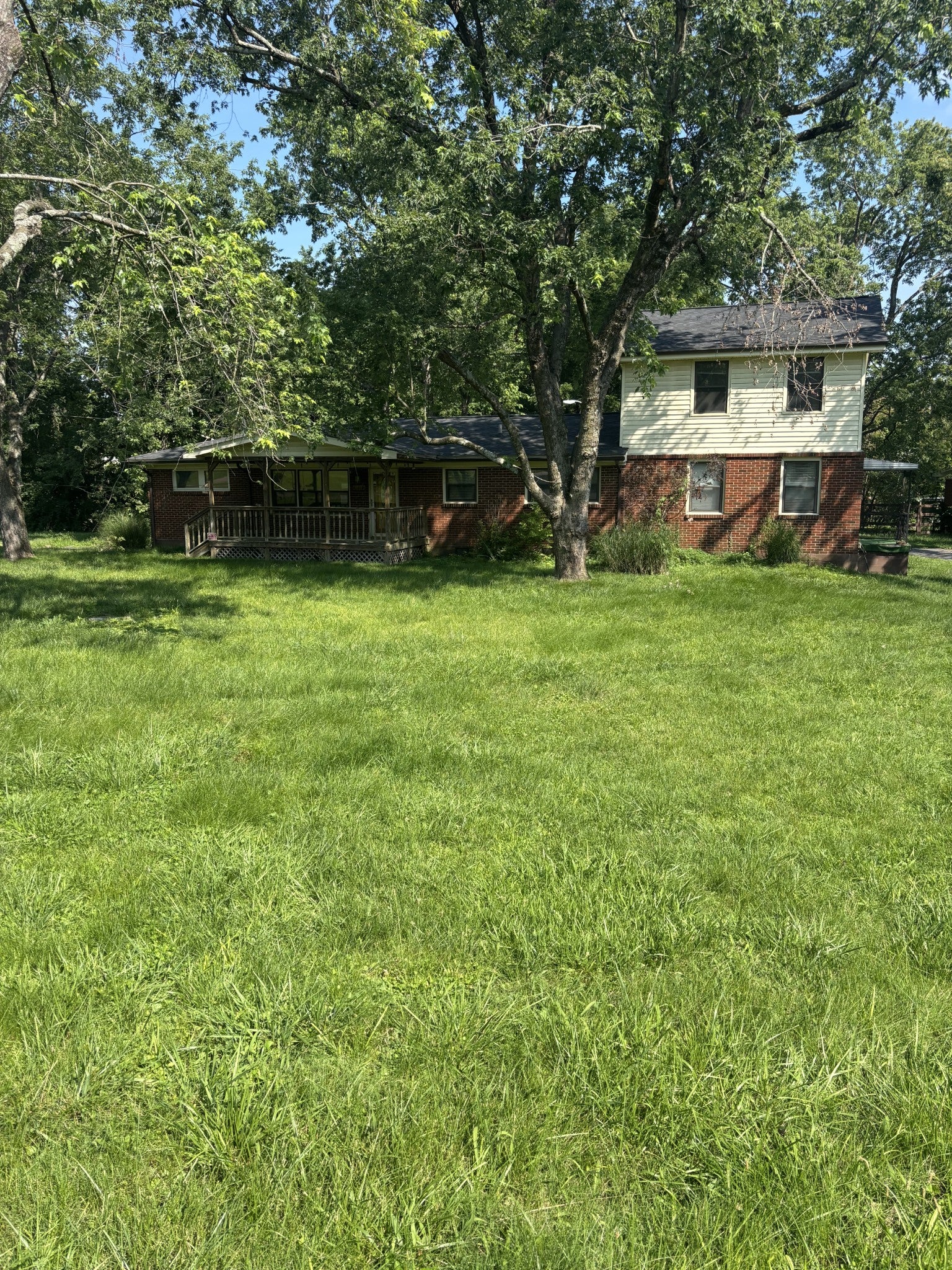 114 Rhine Dr — photo