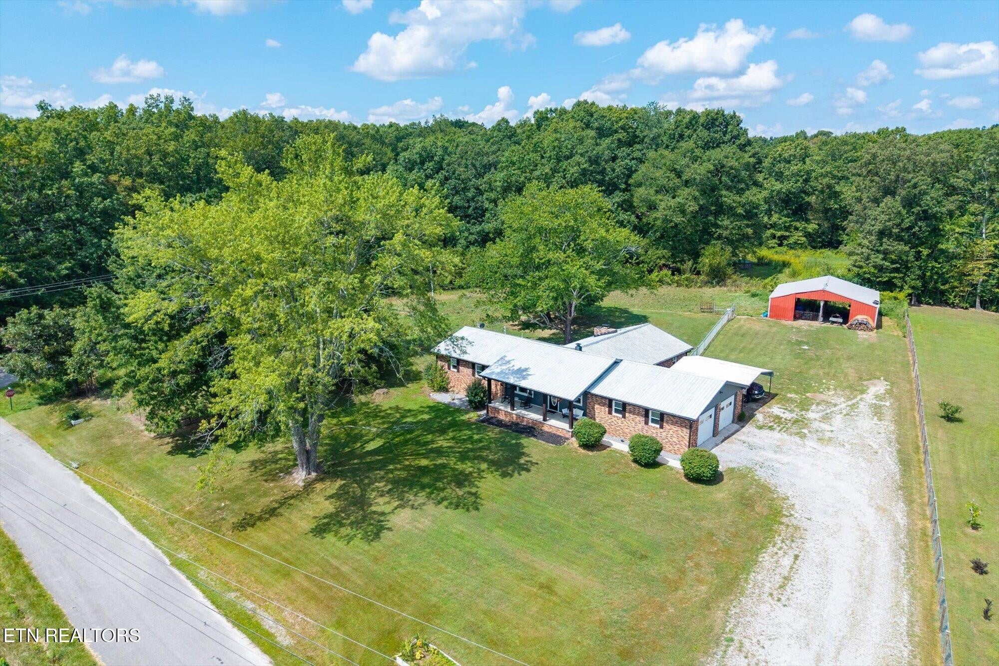 111 Guffey Lane — photo