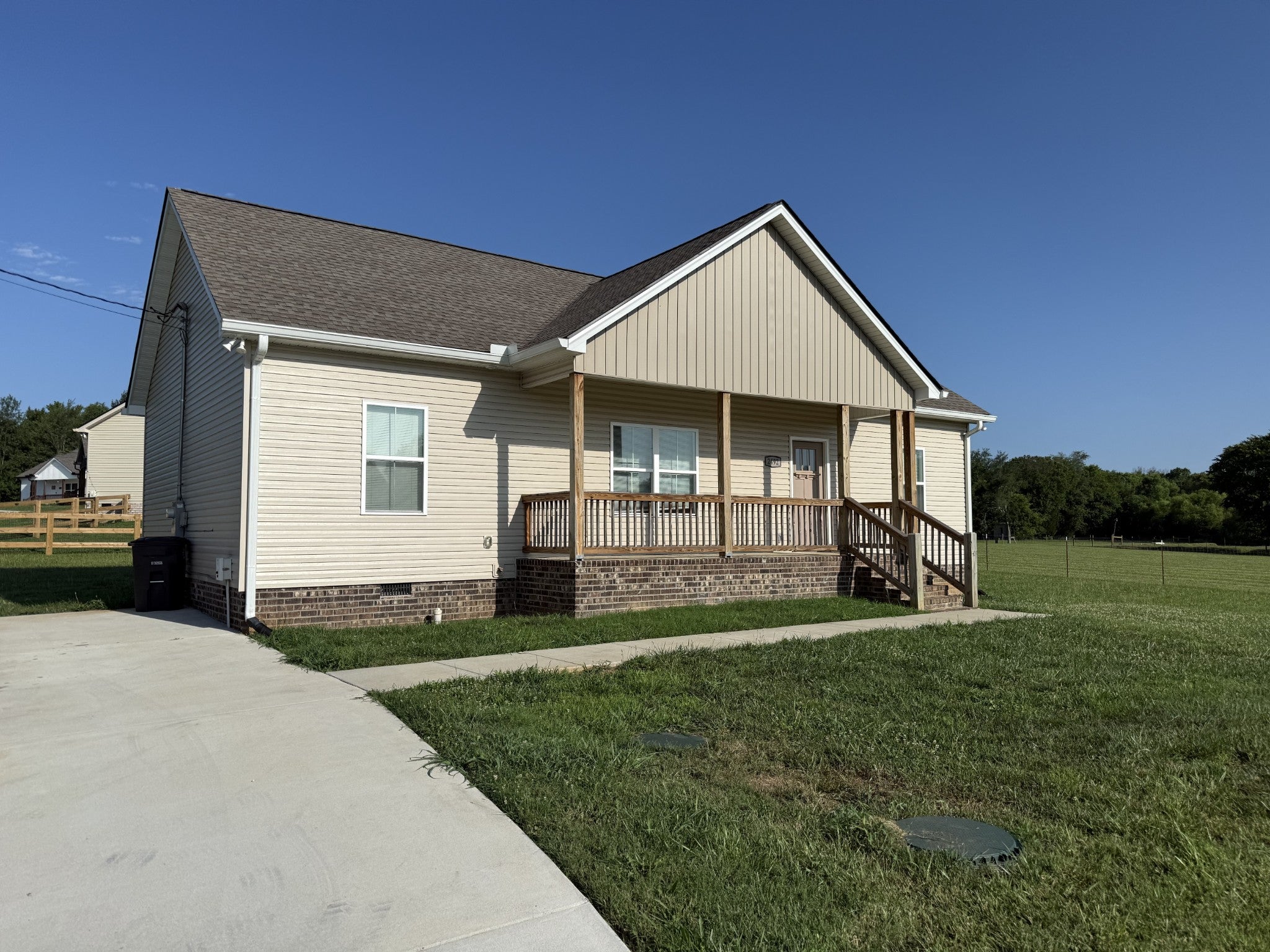 2492 Jason Dr — photo