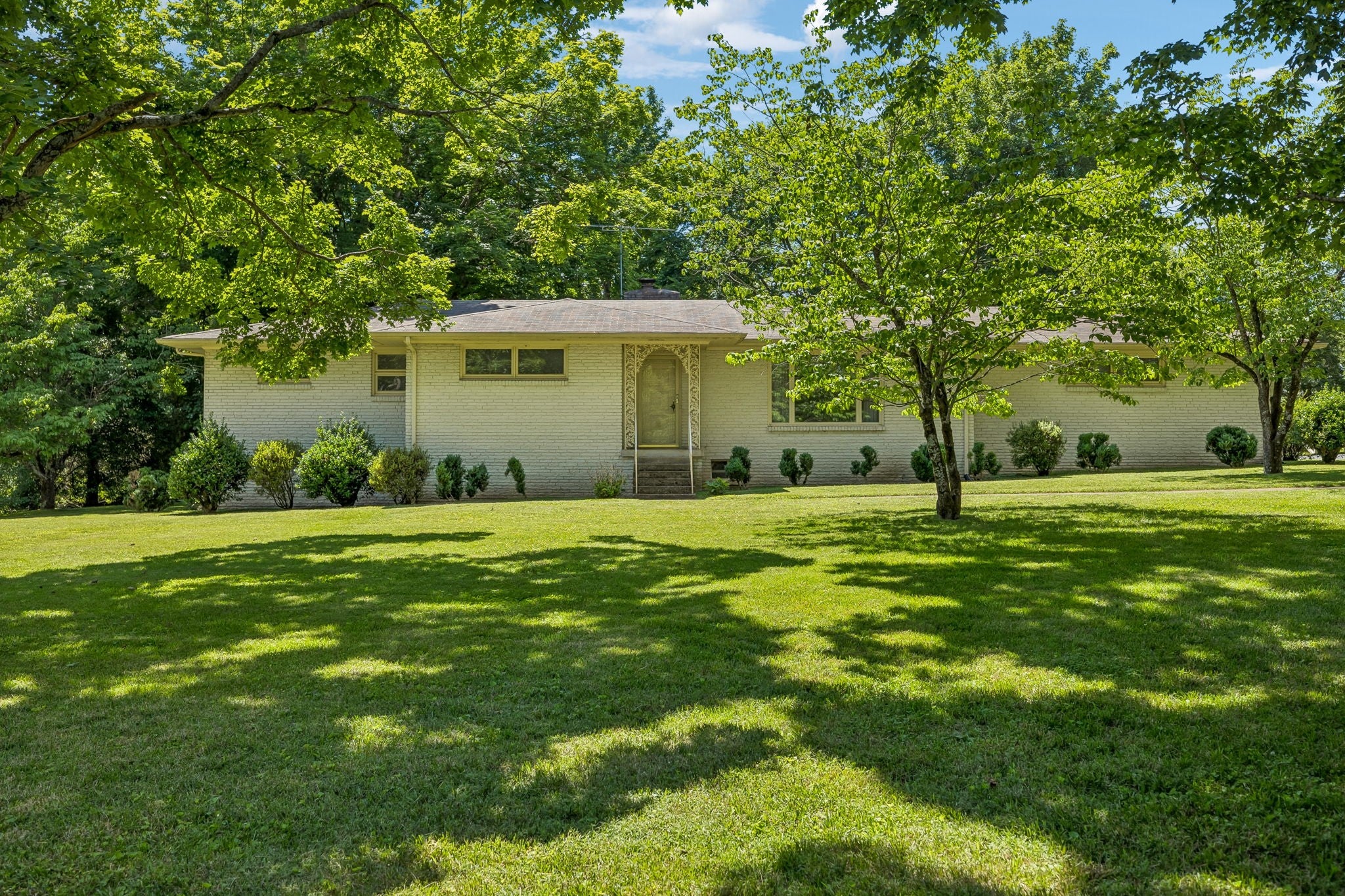 1505 Hillsboro Rd — photo