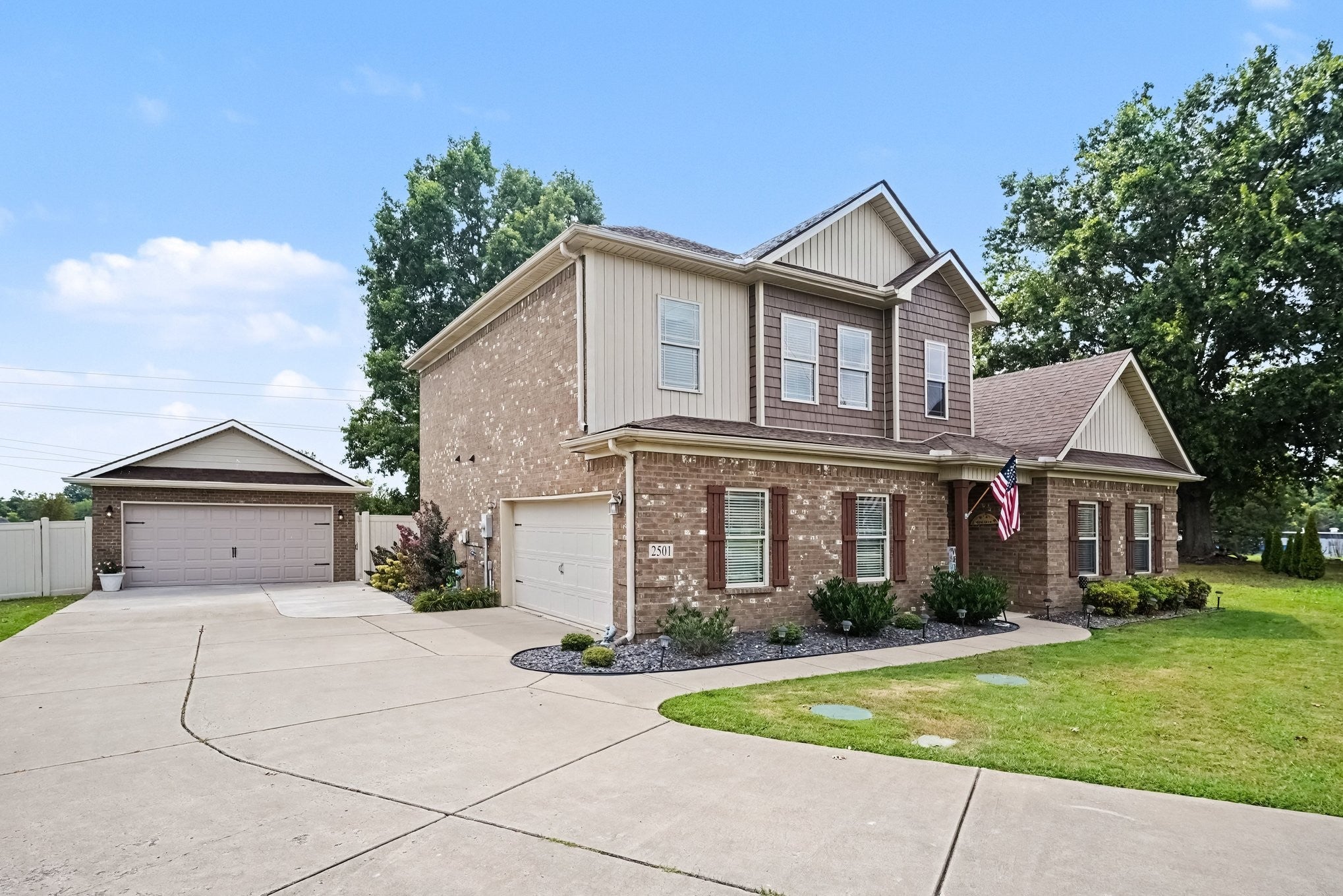 2501 Pinnacle Dr — photo