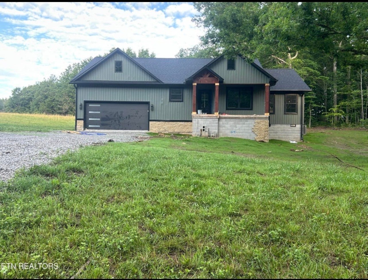 228 Georgee Rd — photo