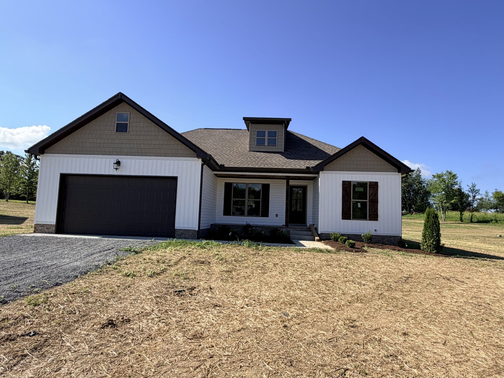 1301 Vickie Ln — photo