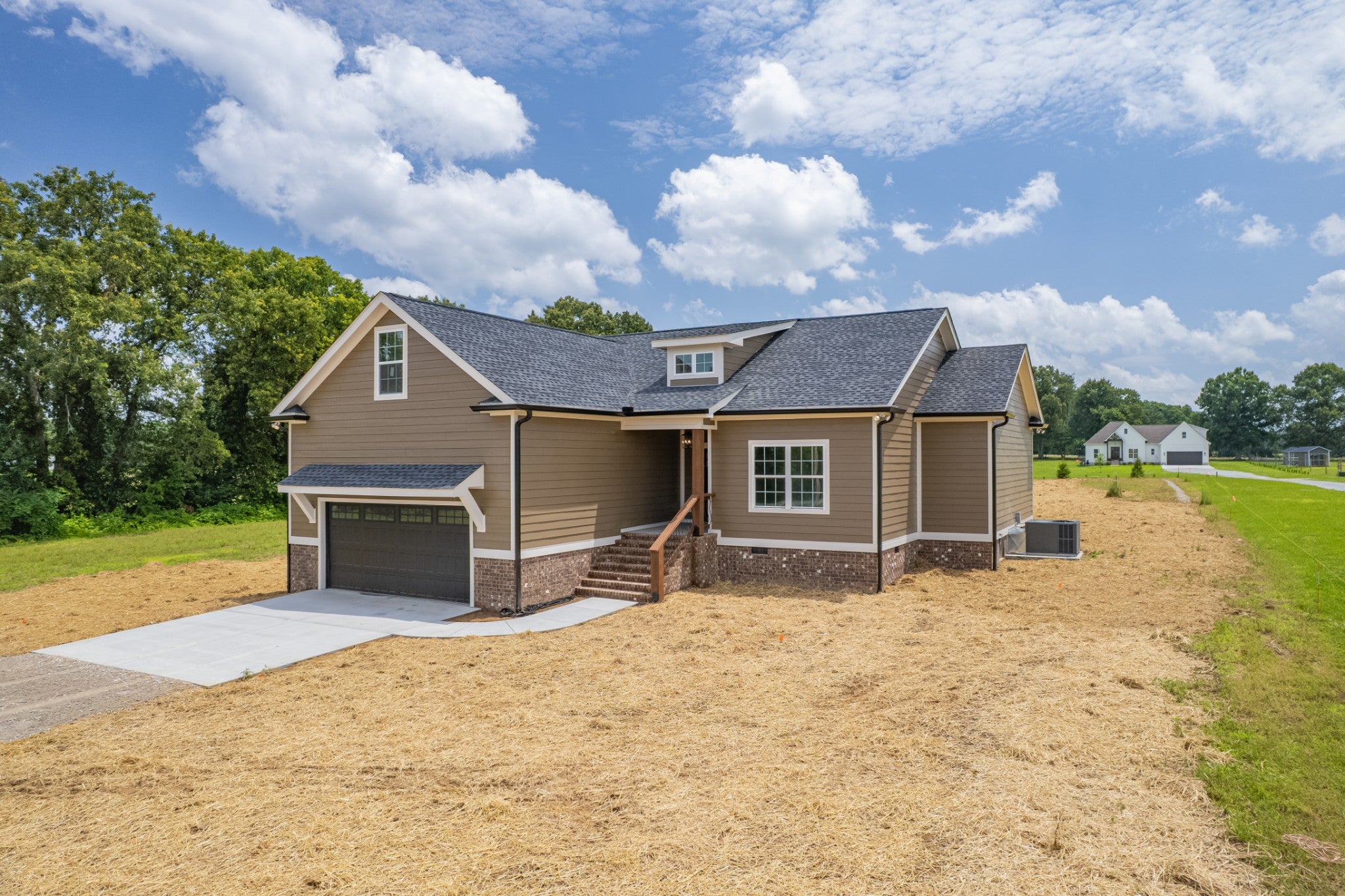 370 Dugout Rd — photo
