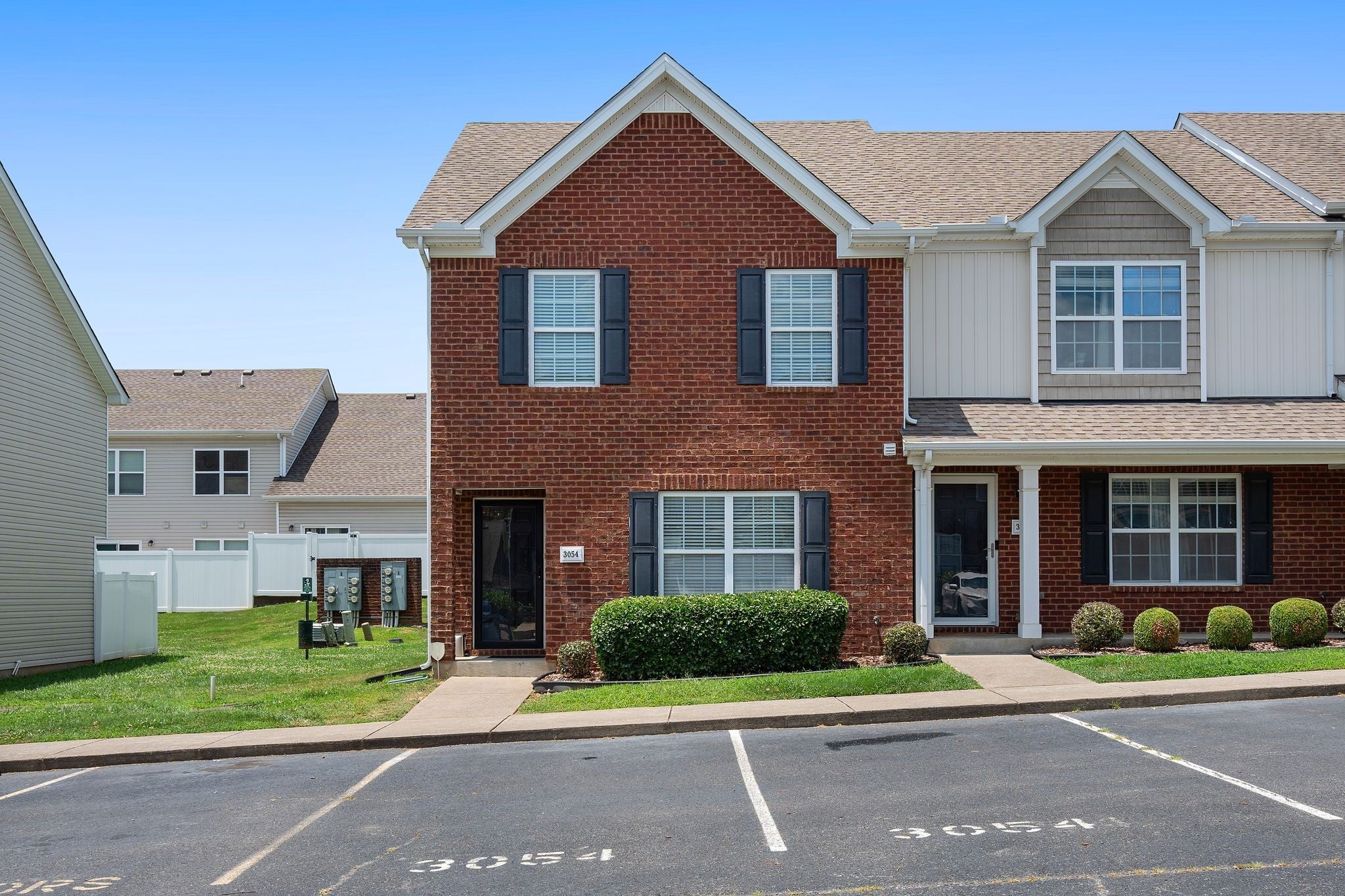 3054 Burnt Pine Dr — photo