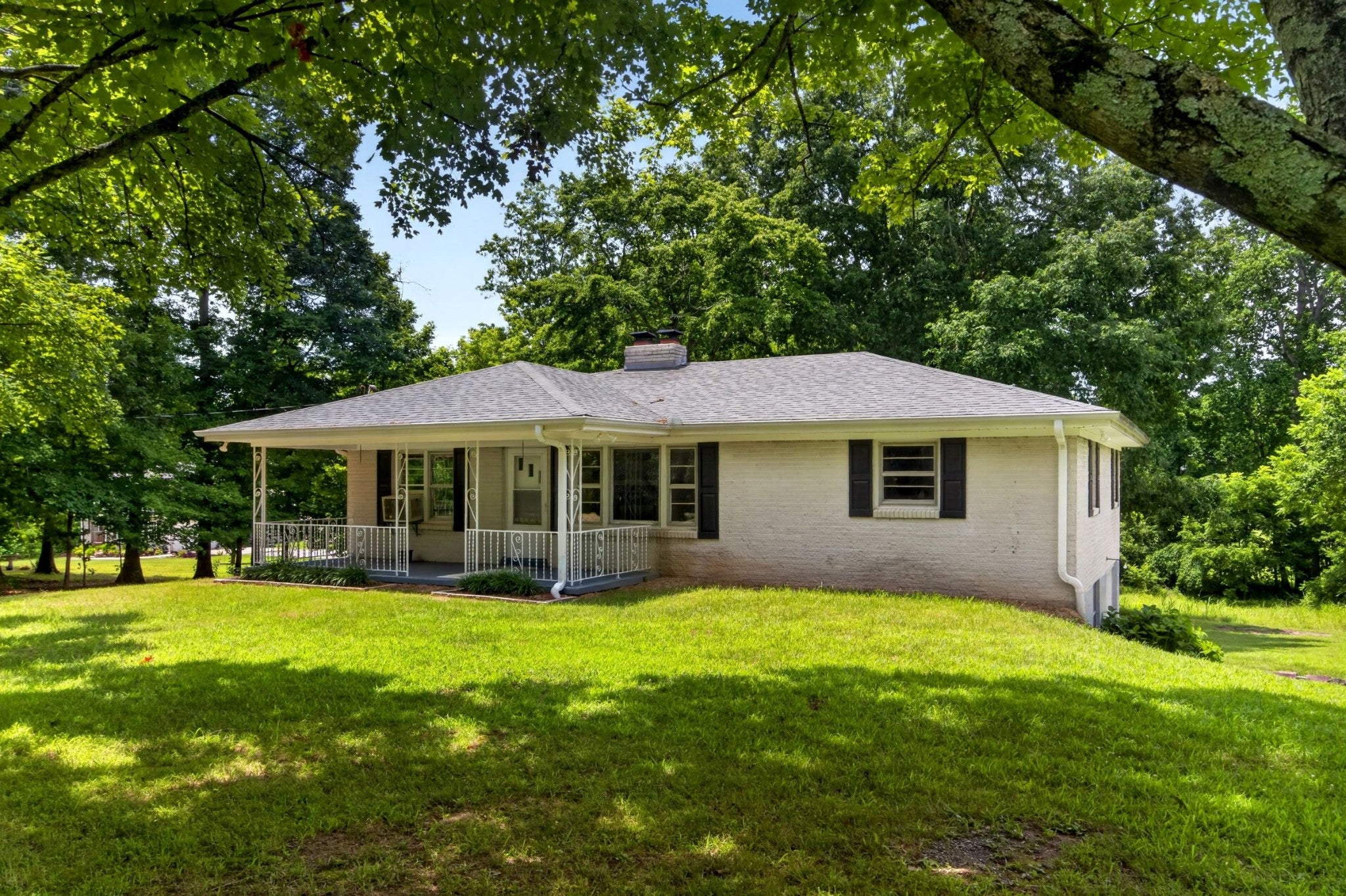 9296 Old Locust Creek Rd — photo