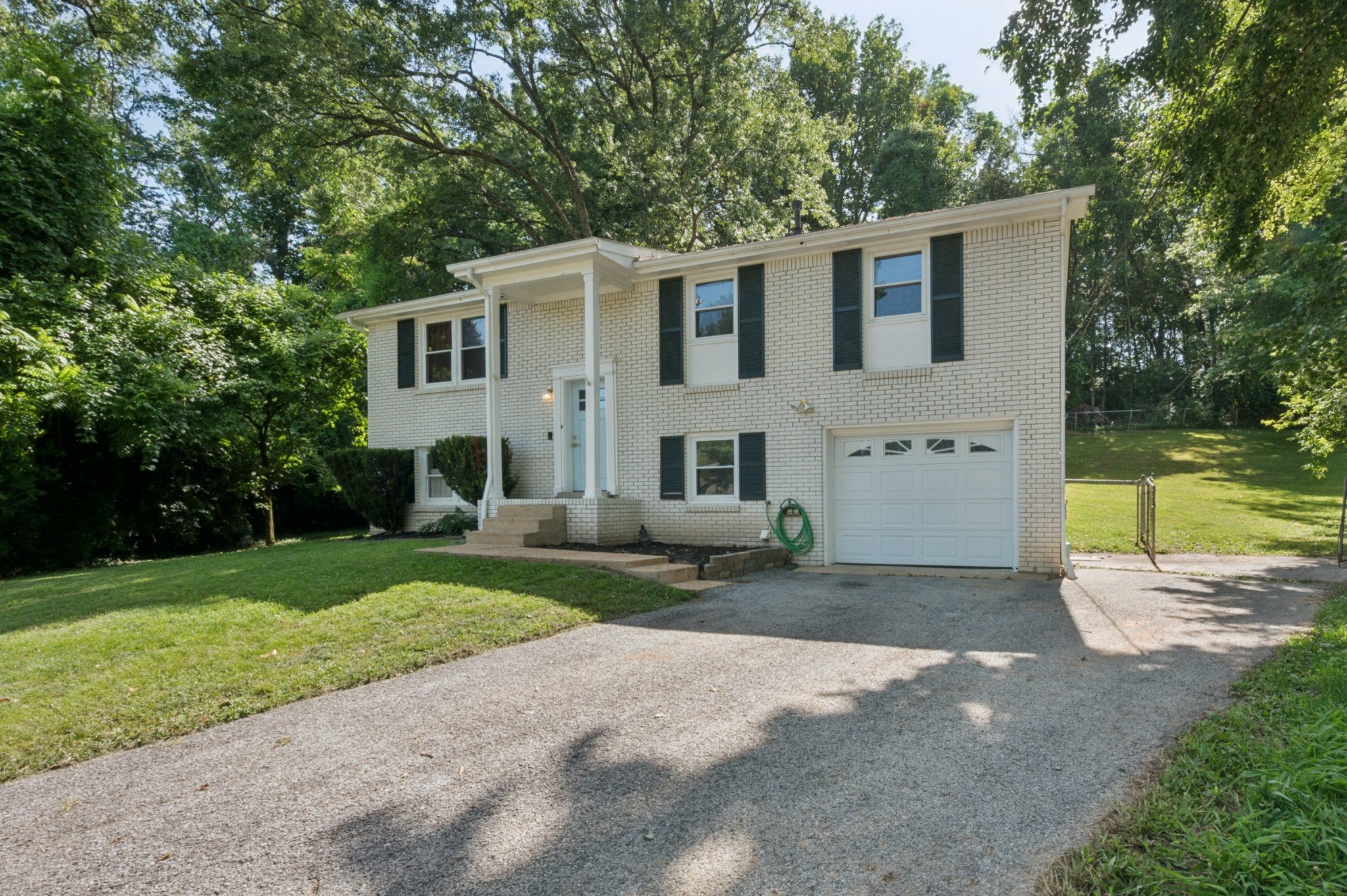 133 Shihmen Ct — photo