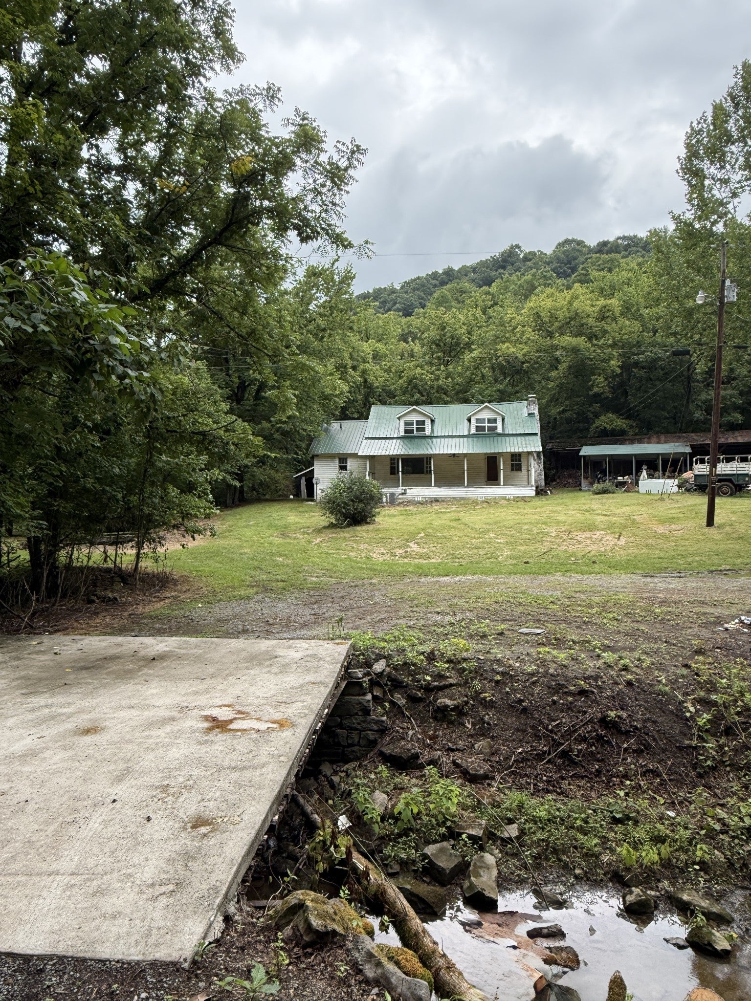 416 Hix Hollow Rd — photo