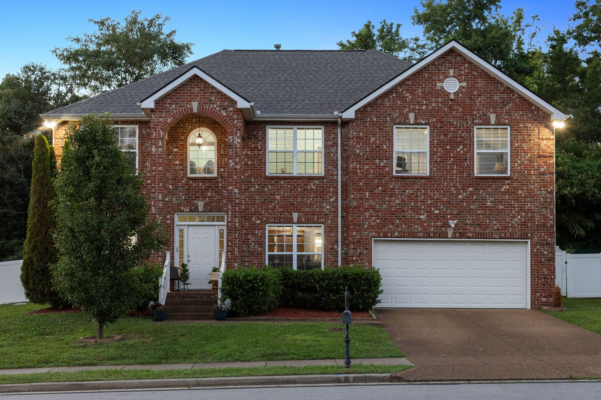 2133 Christina Ct — photo