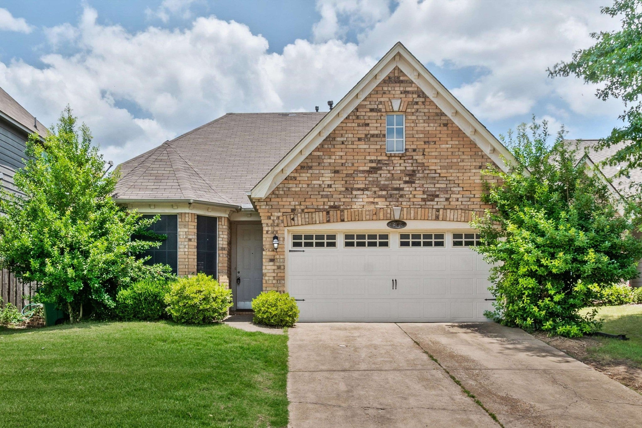 4956 Indian Walk Ln — photo