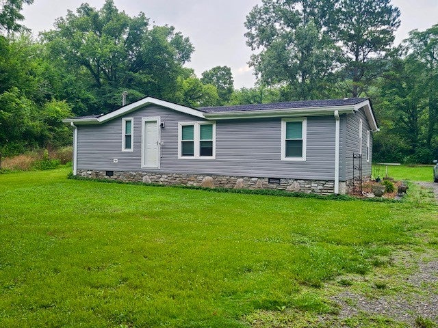 1640 Allen Brown Rd — photo