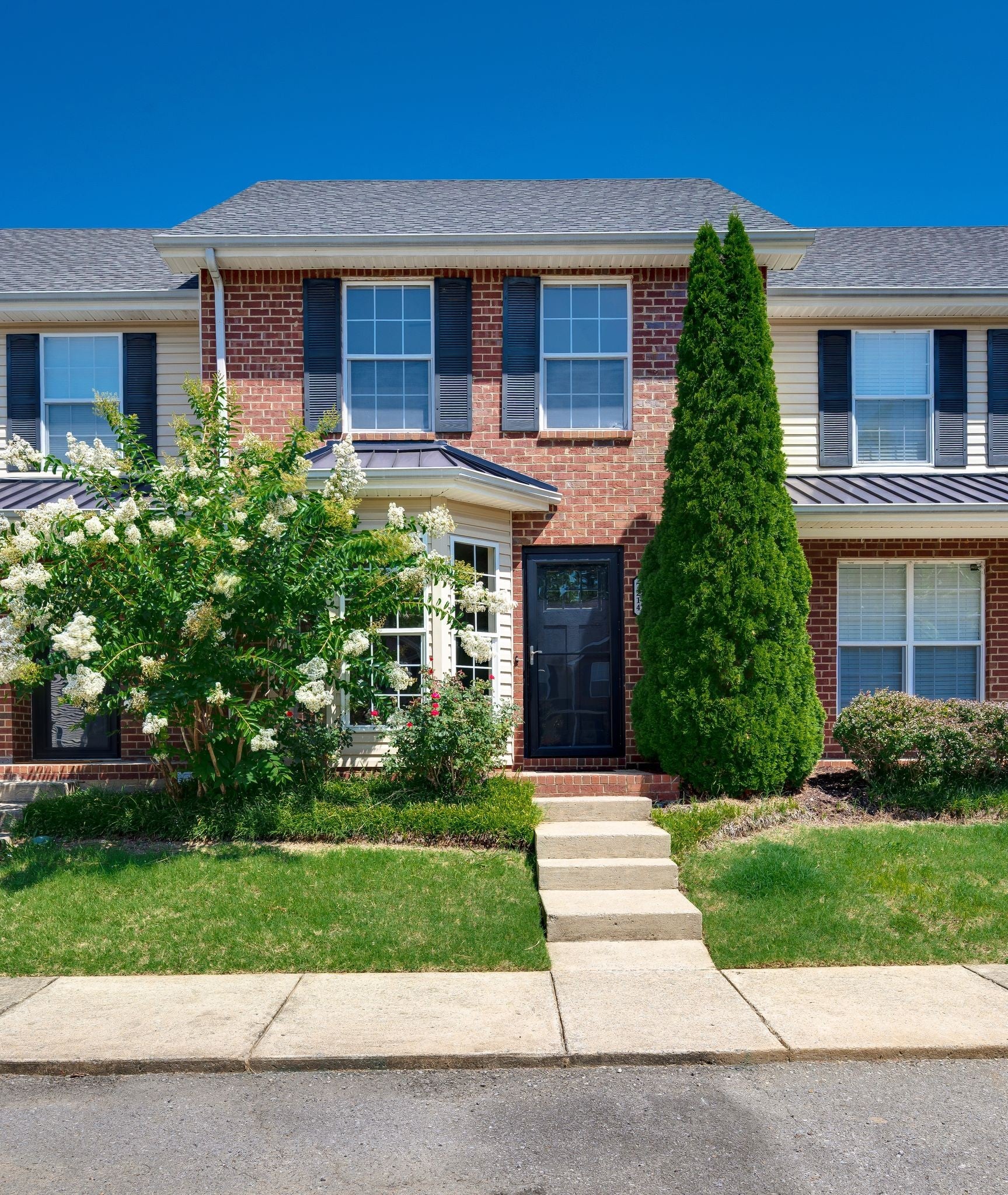 7214 Rosemary Ct — photo