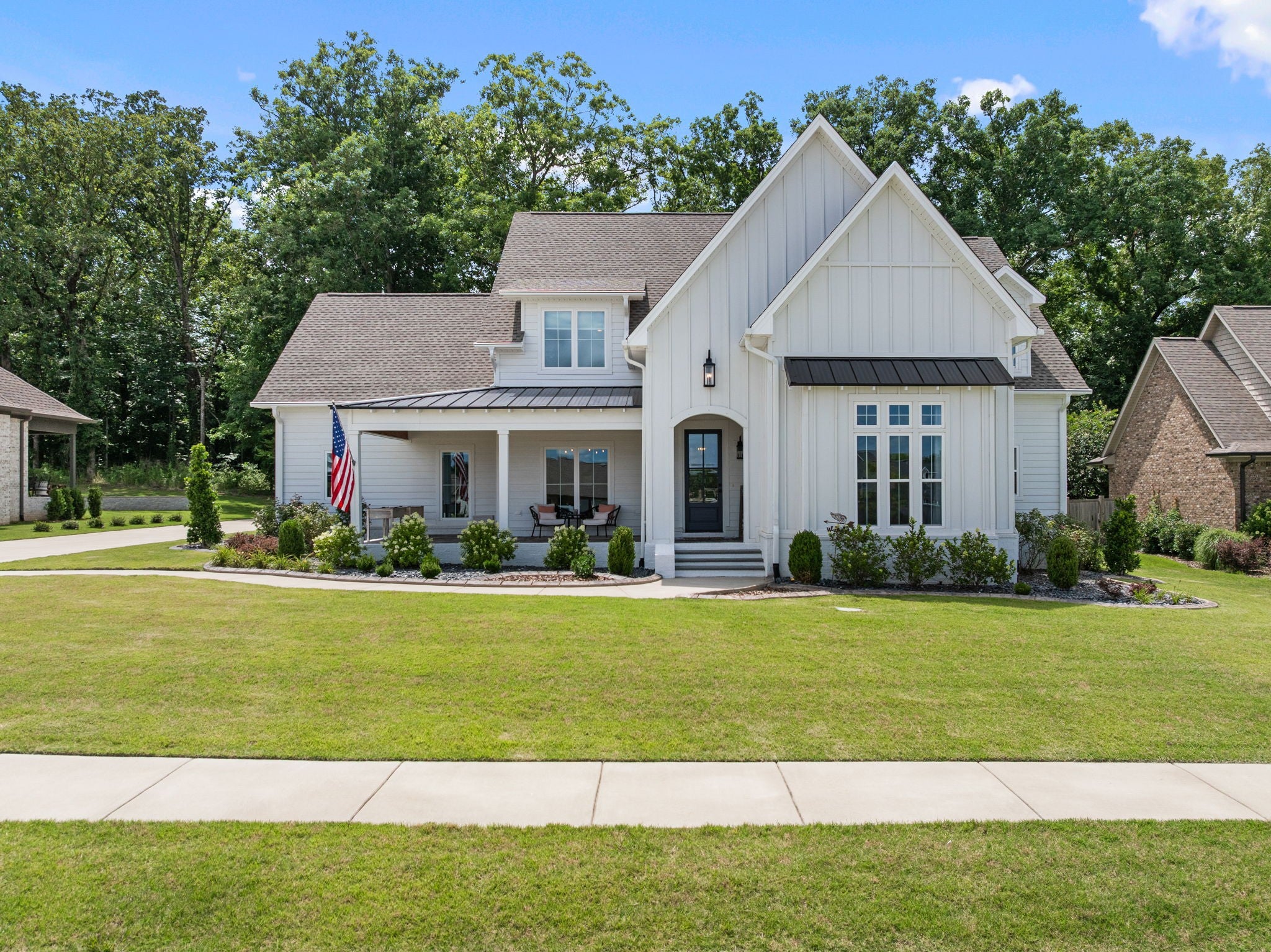 228 Chestnut Oak Dr — photo