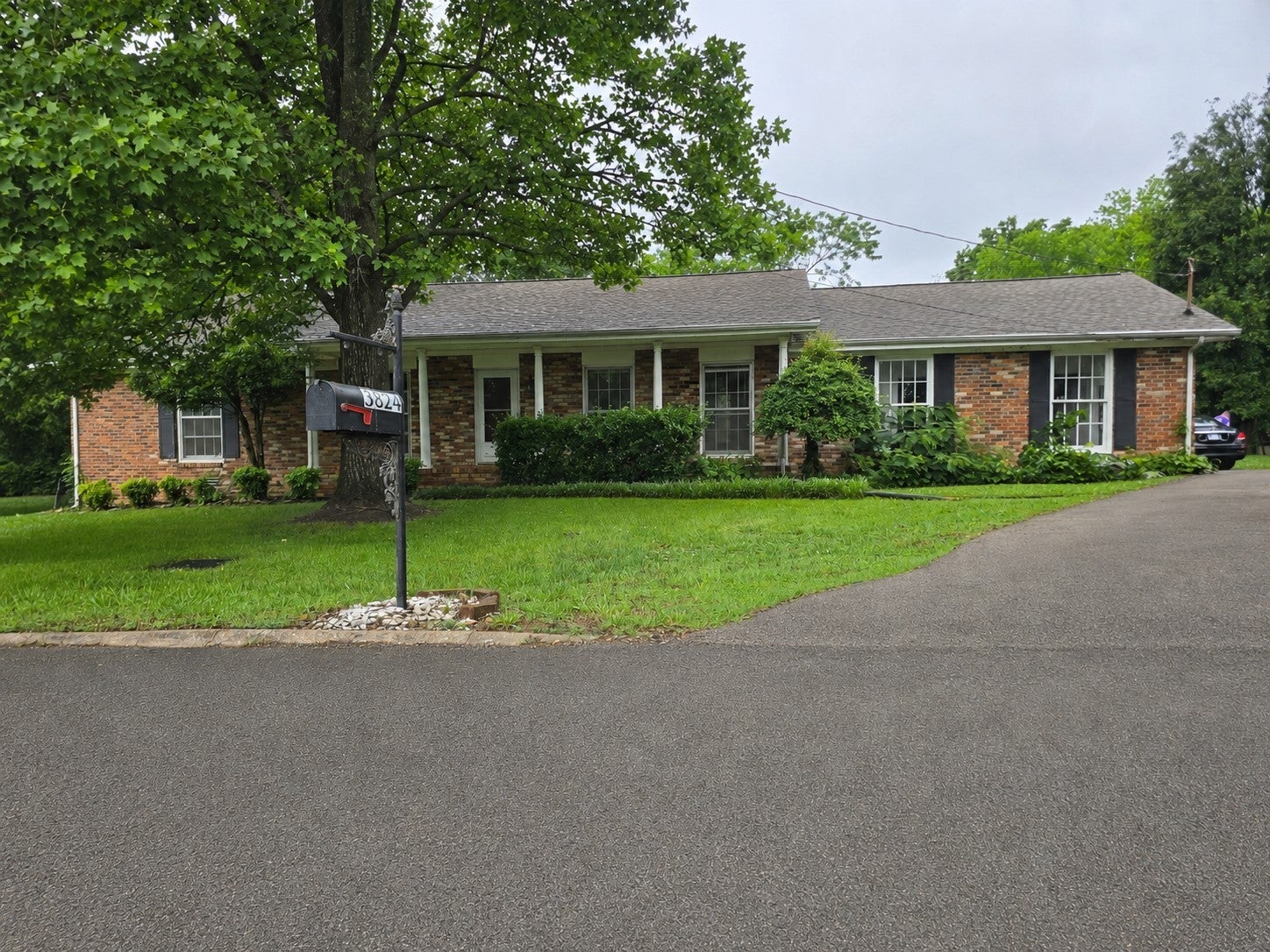 3824 Lake Aire Ct — photo