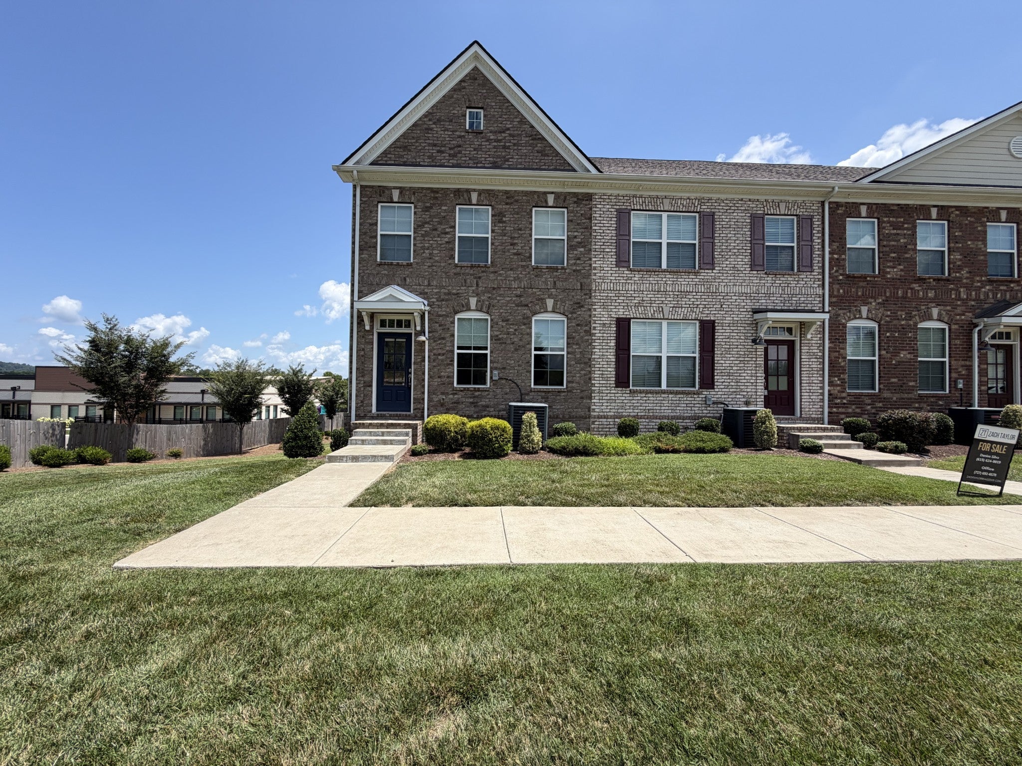 200 Kinsale Dr — photo