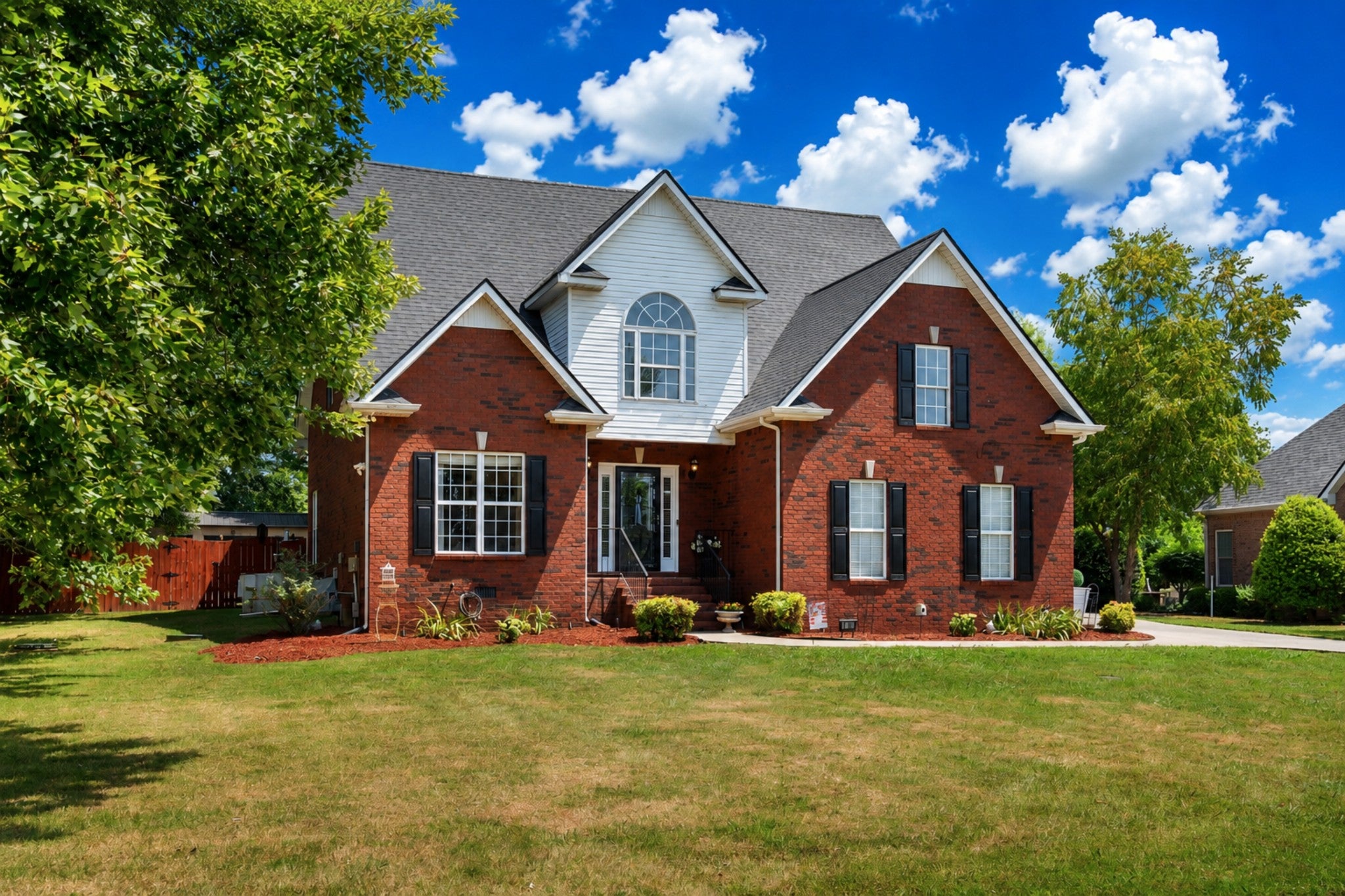 107 Home Pl — photo