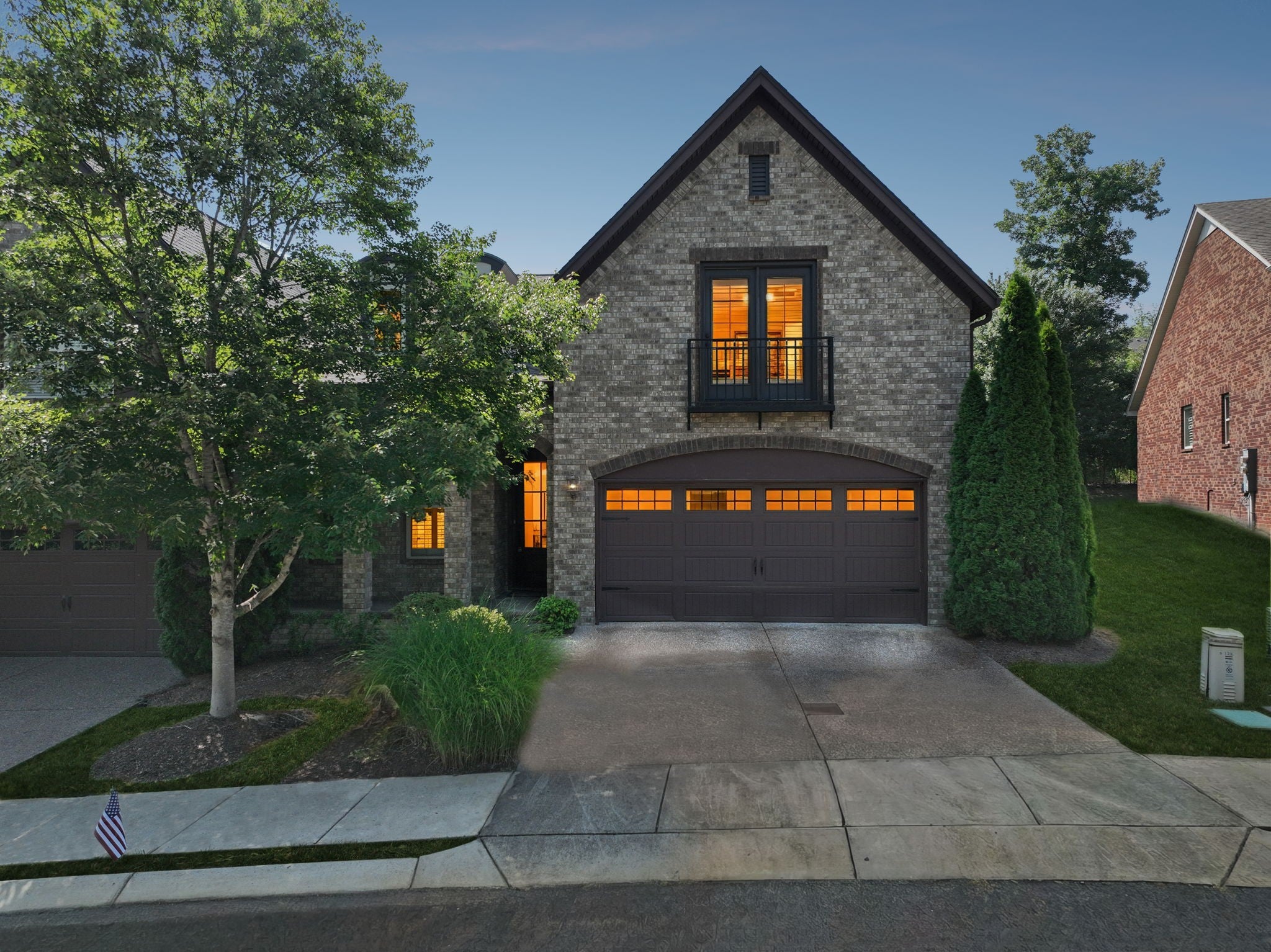 143 Village Cir — photo