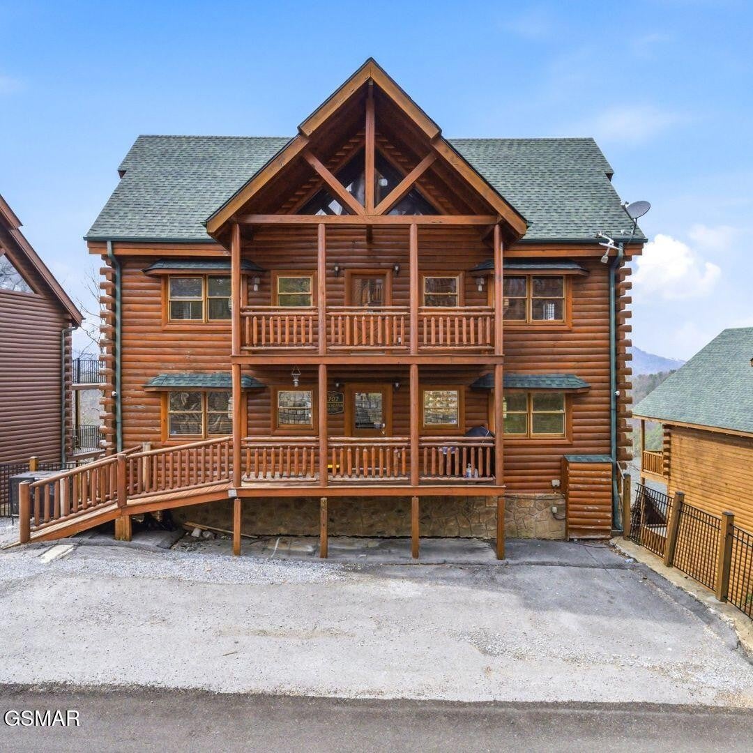 1707 High Rock Way — photo