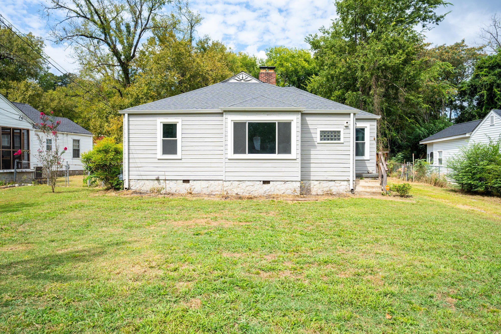 303 Shawnee Trail — photo