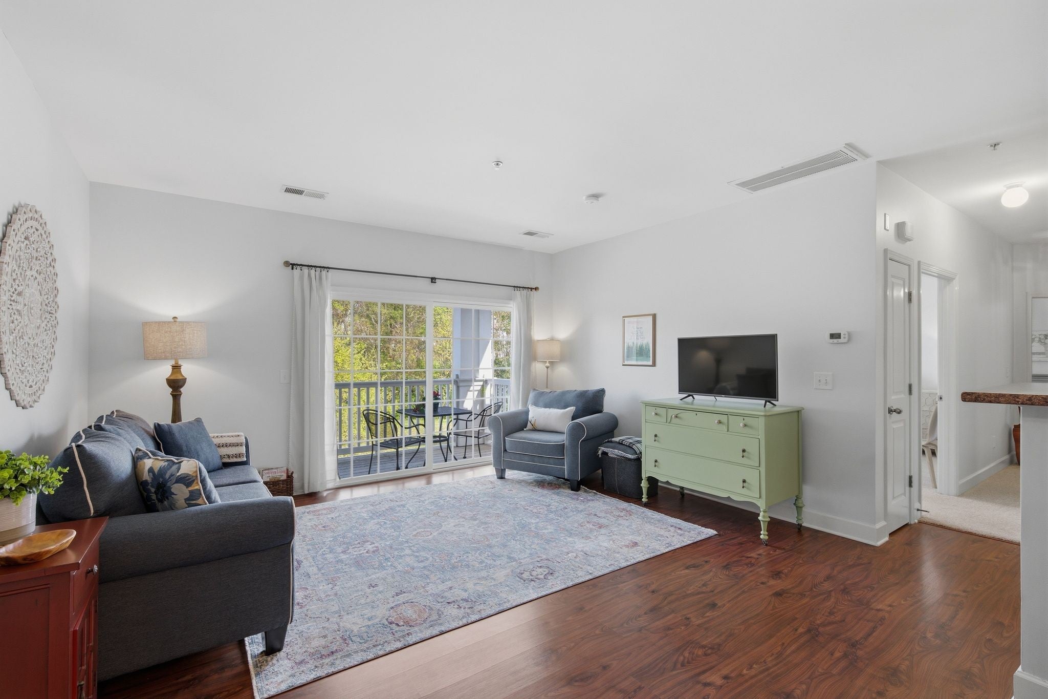 4846 Bevendean Dr 14 — photo