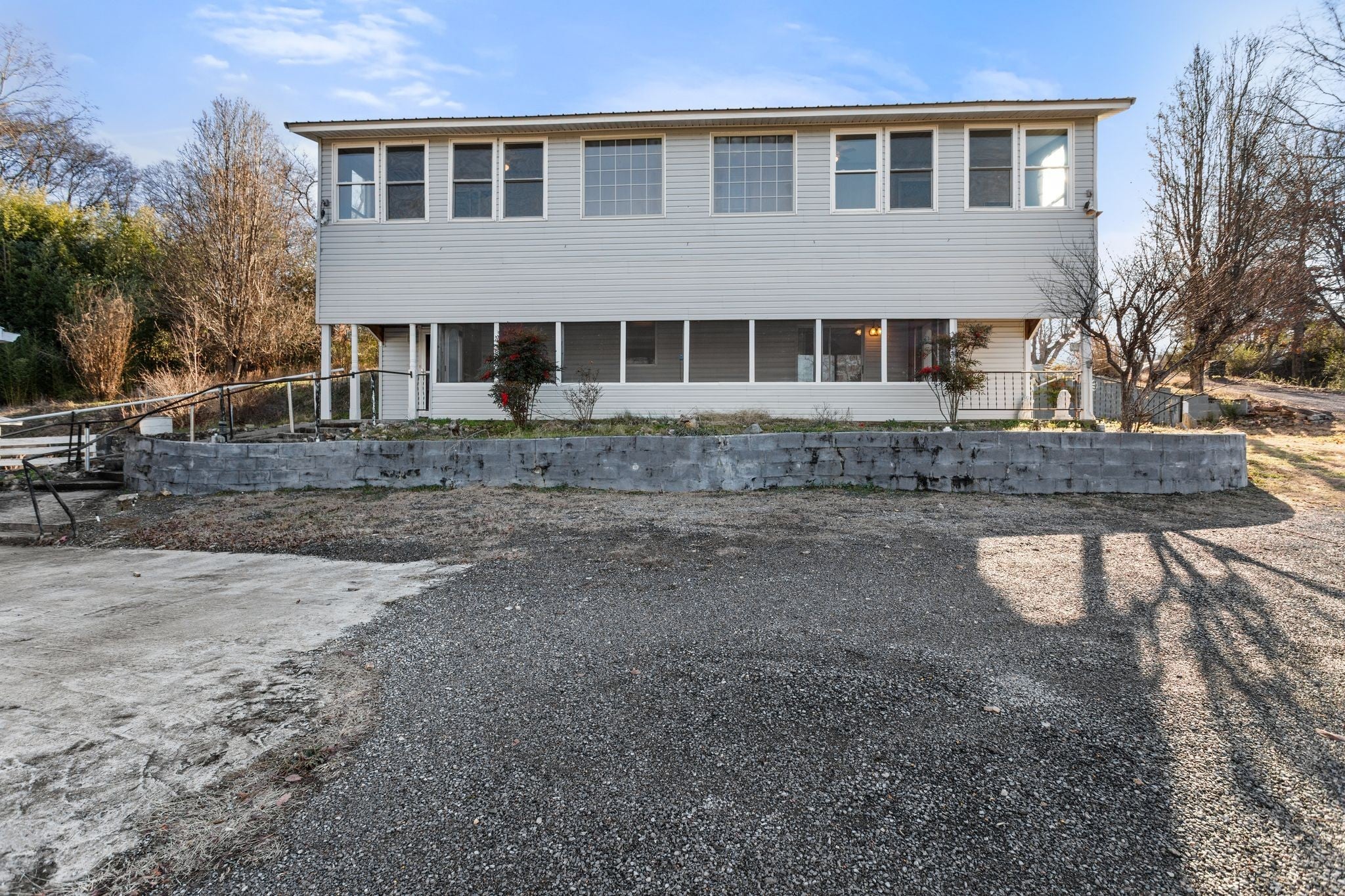 108 Sunset Cir — photo
