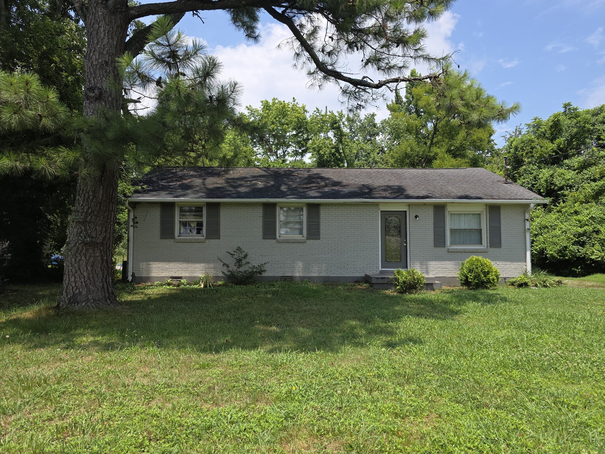 13501 Lebanon Rd — photo