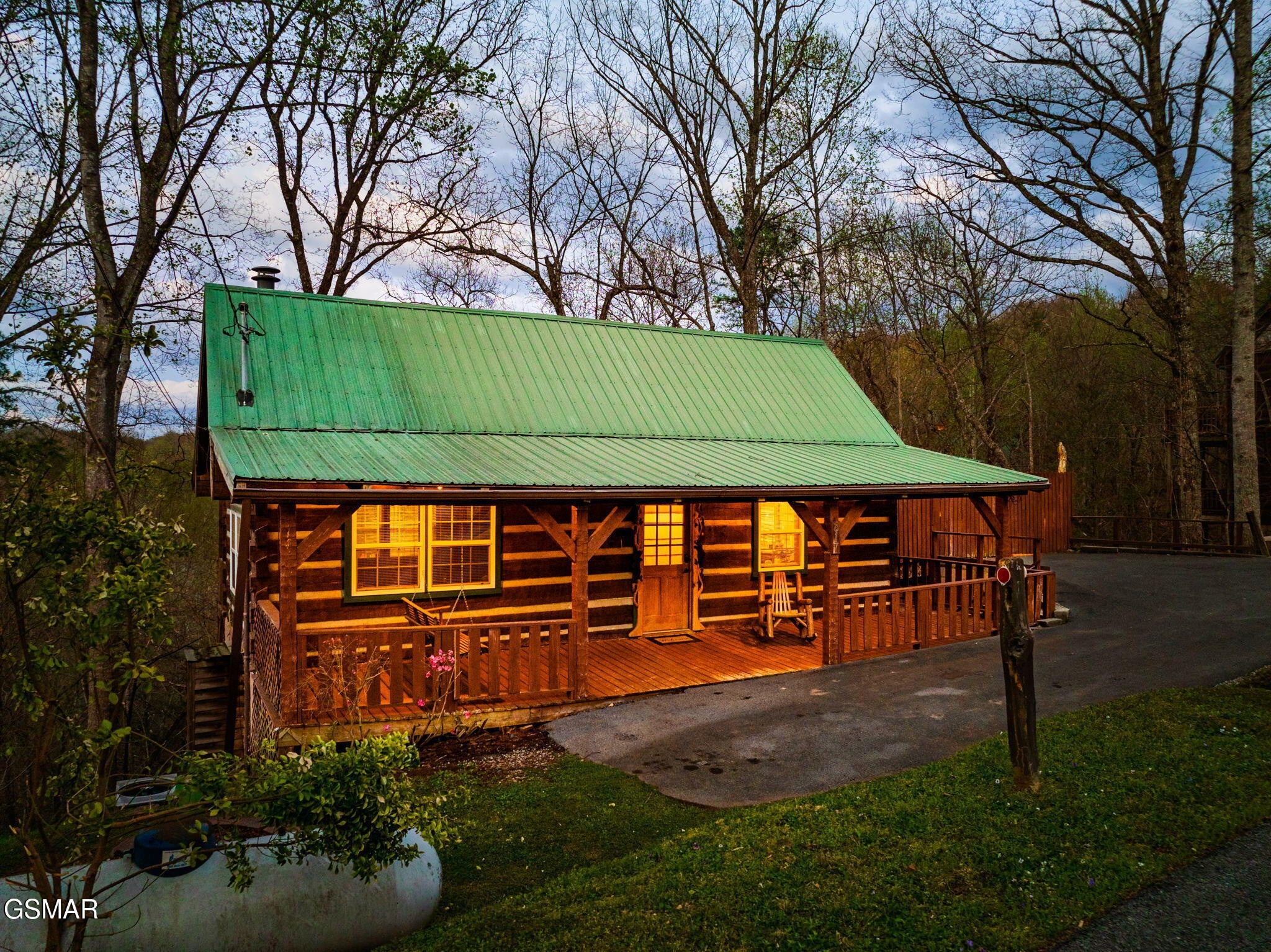 817 Ridgefield Drive — photo