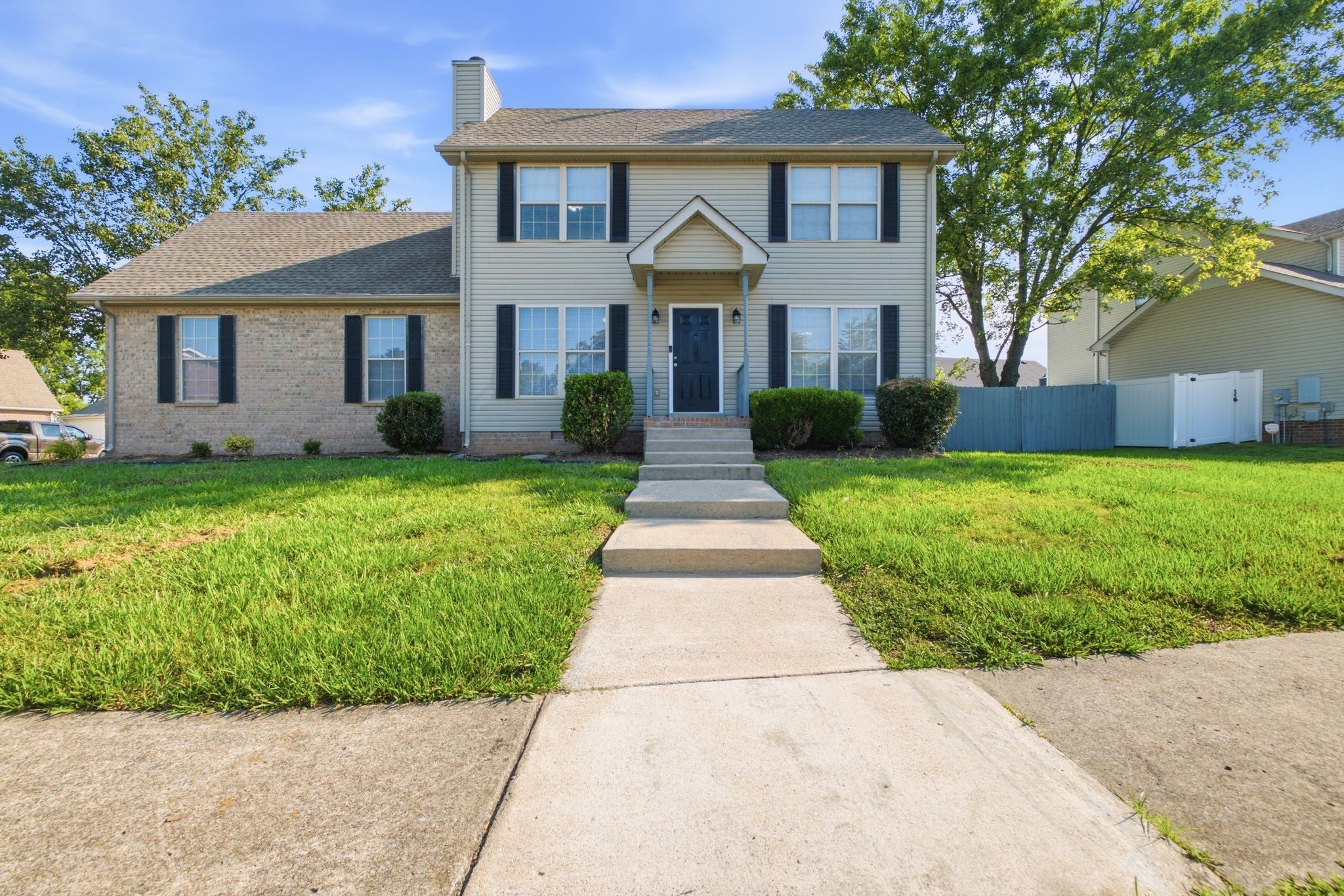109 Homestead Pl — photo