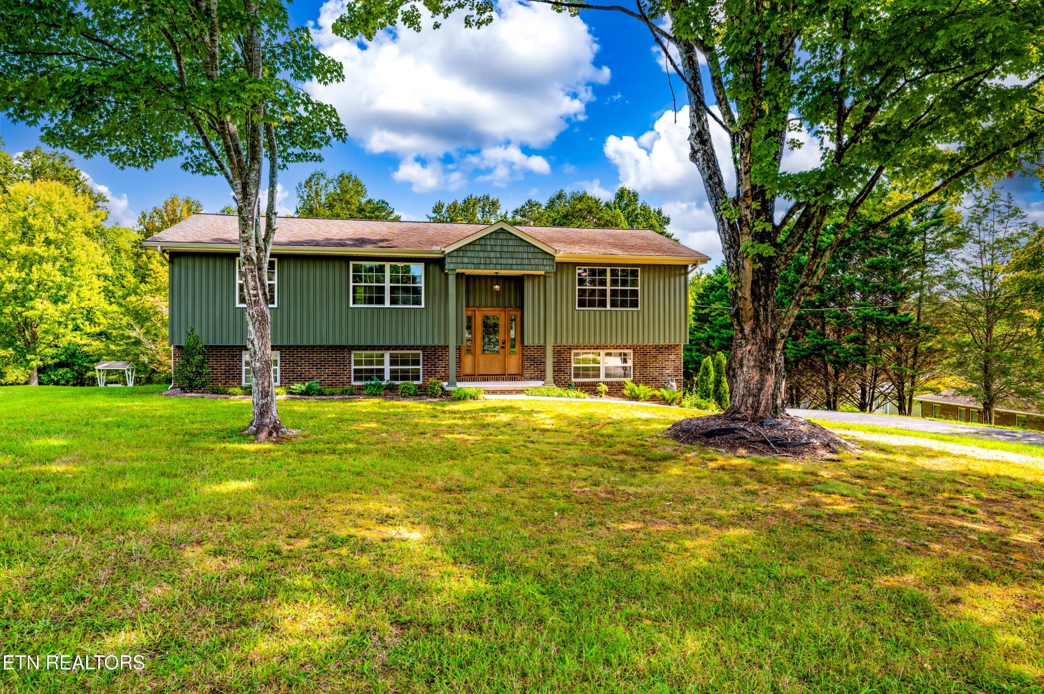 1205 Hoss Rd — photo