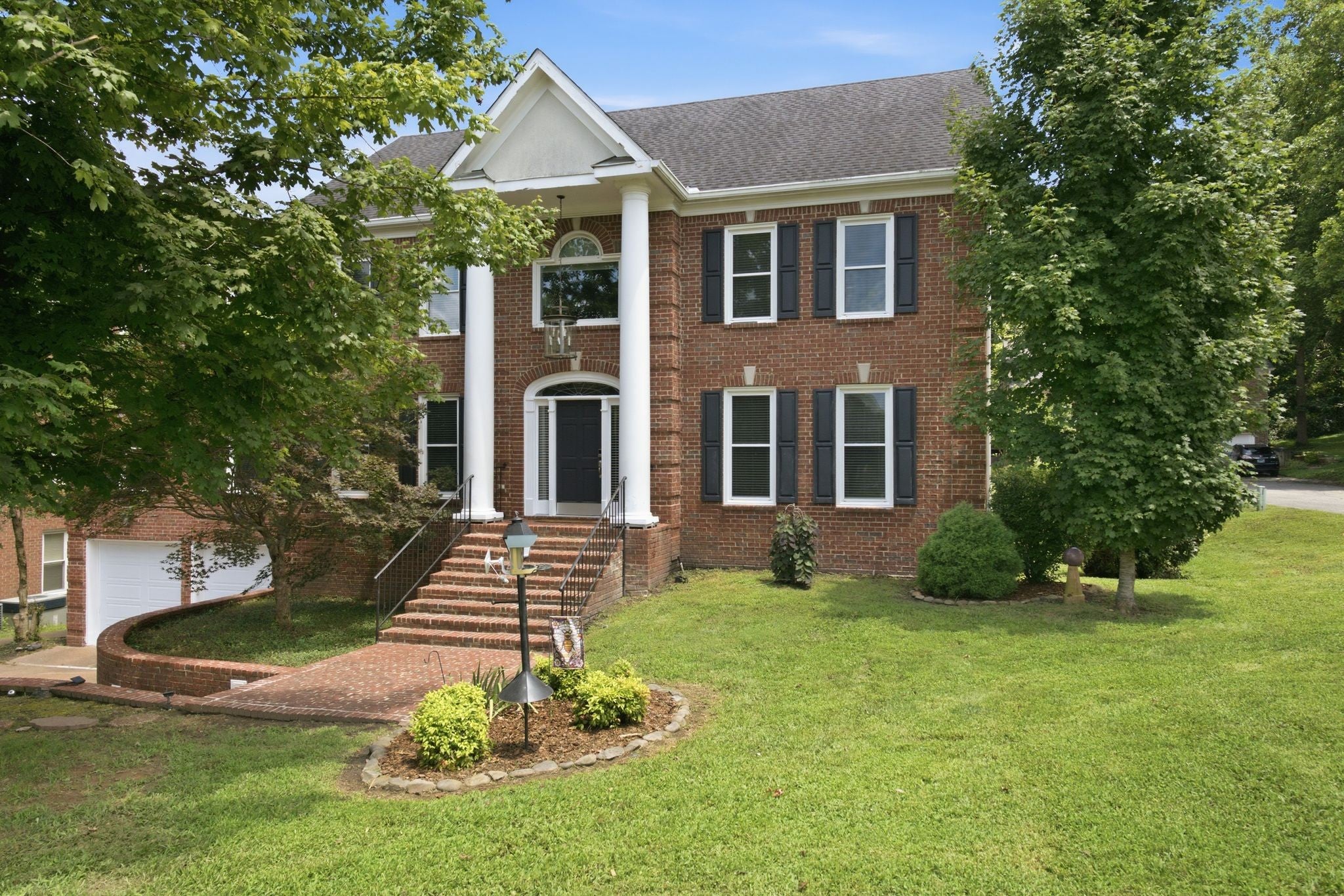 345 Saint Andrews Dr — photo