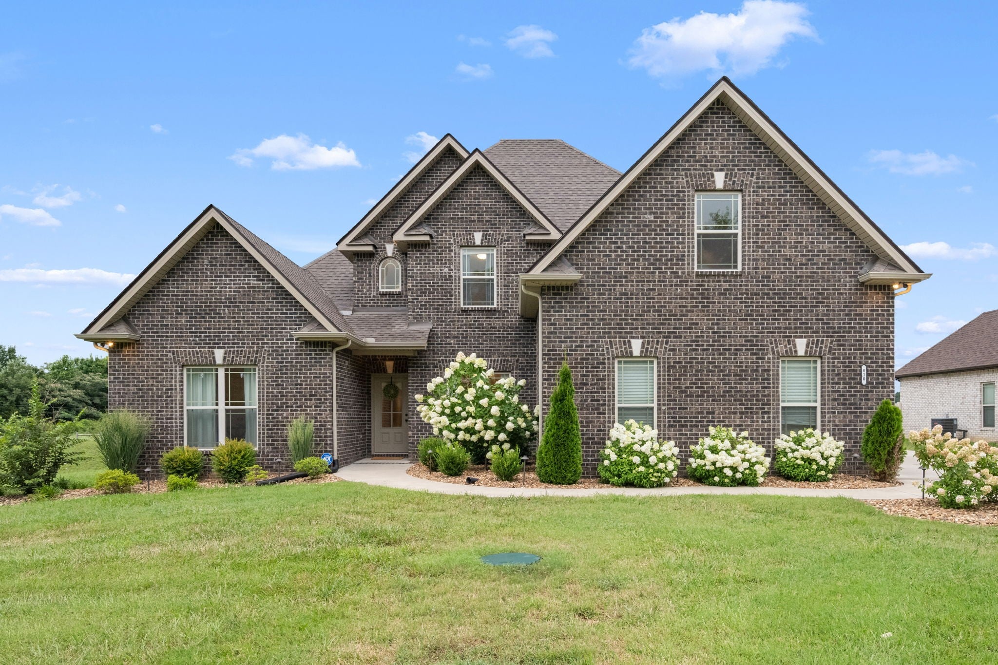 810 Walnut Grove Rd — photo