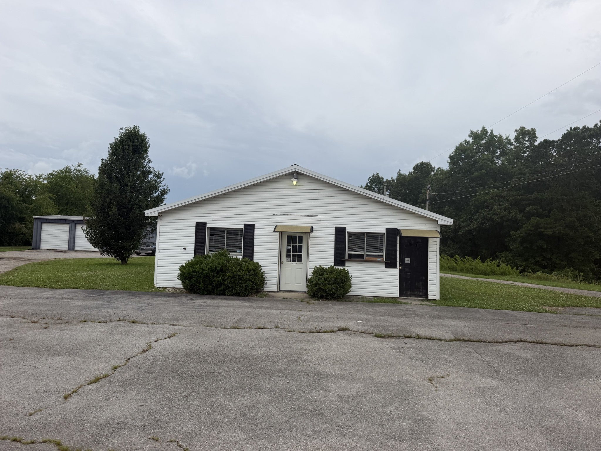 4600 S York Hwy — photo