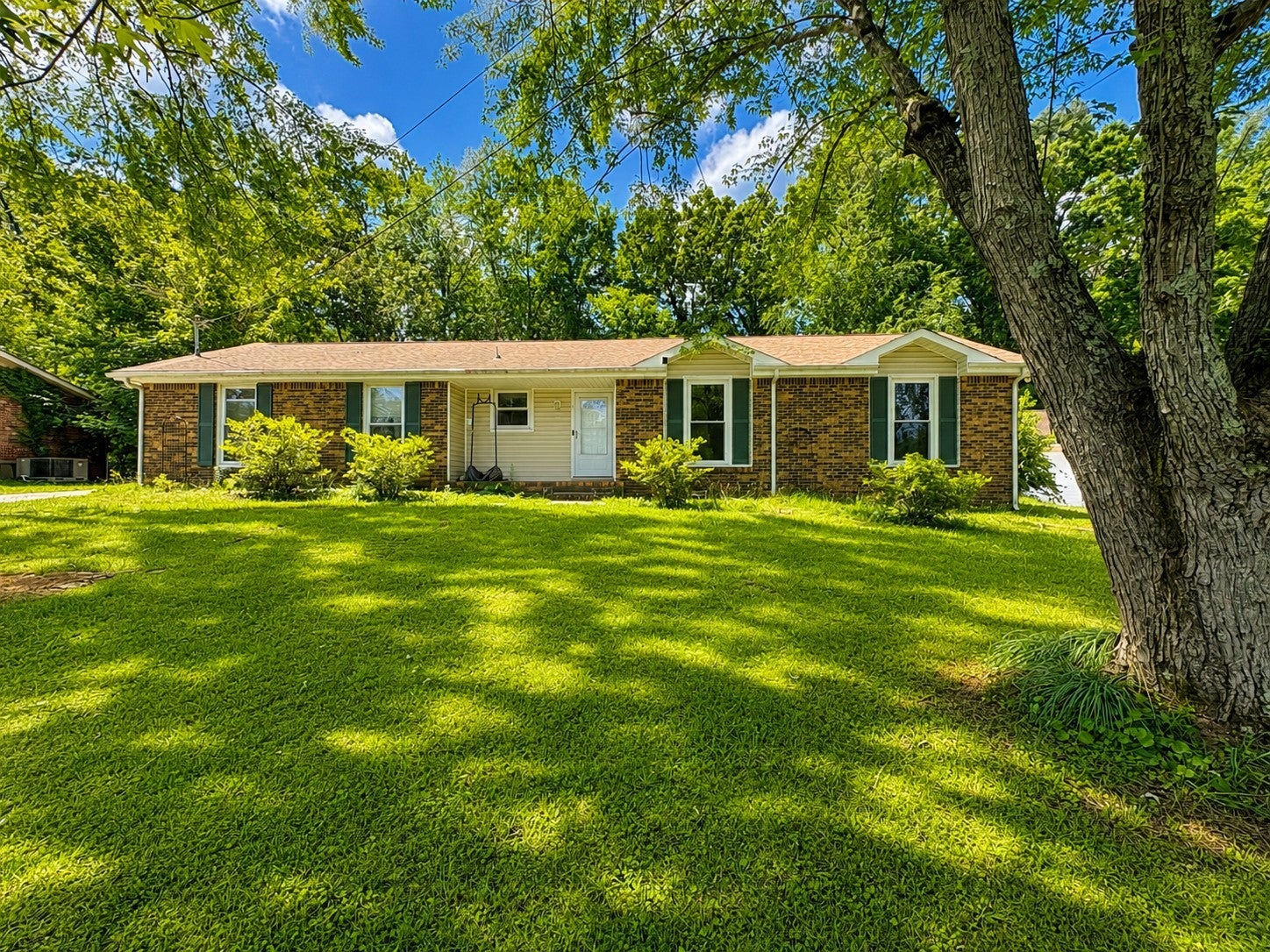 312 Andrew Dr — photo