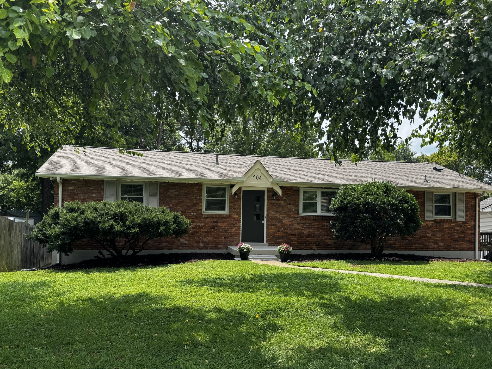 504 McDonald Dr — photo