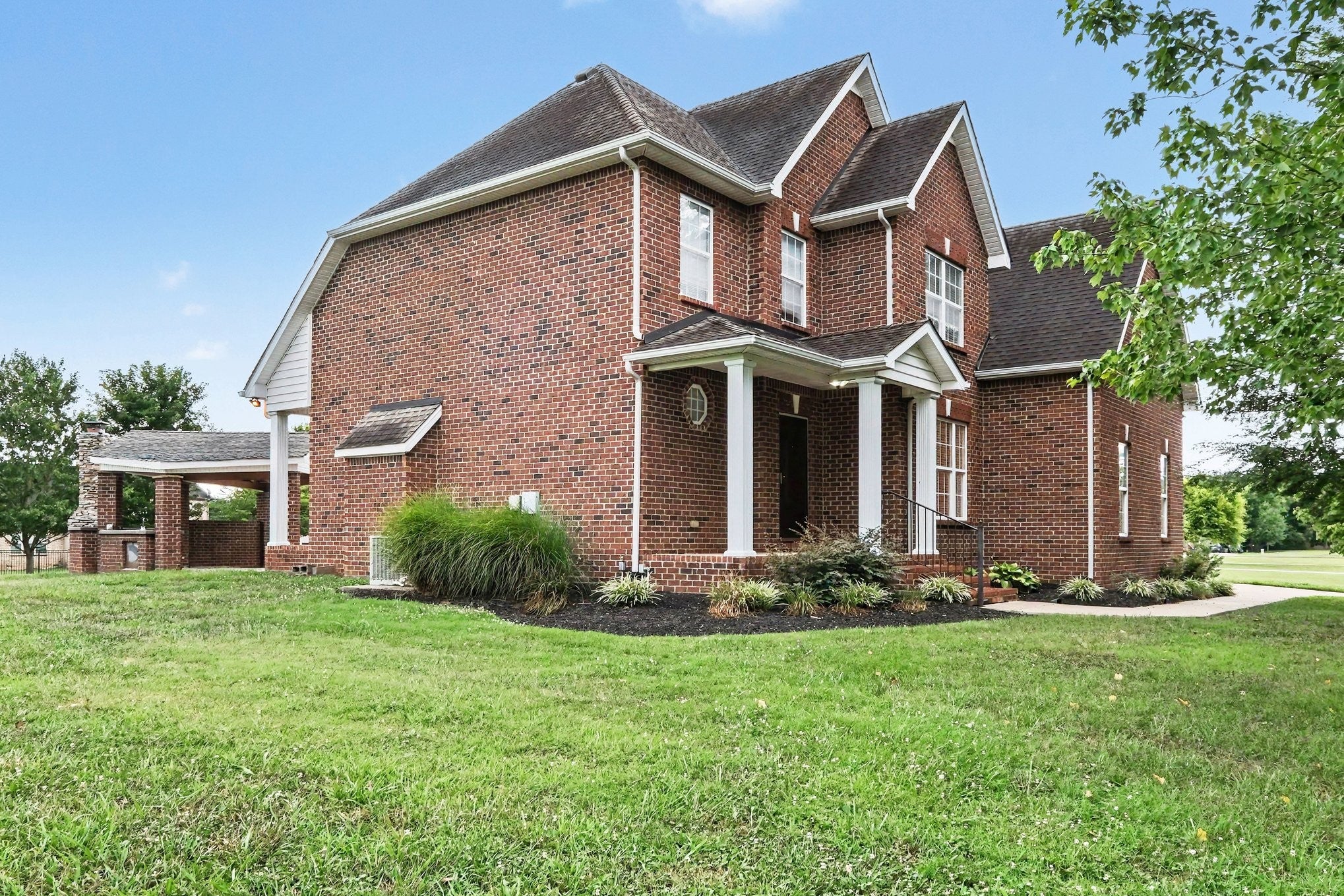 214 Jon Paul Ct — photo