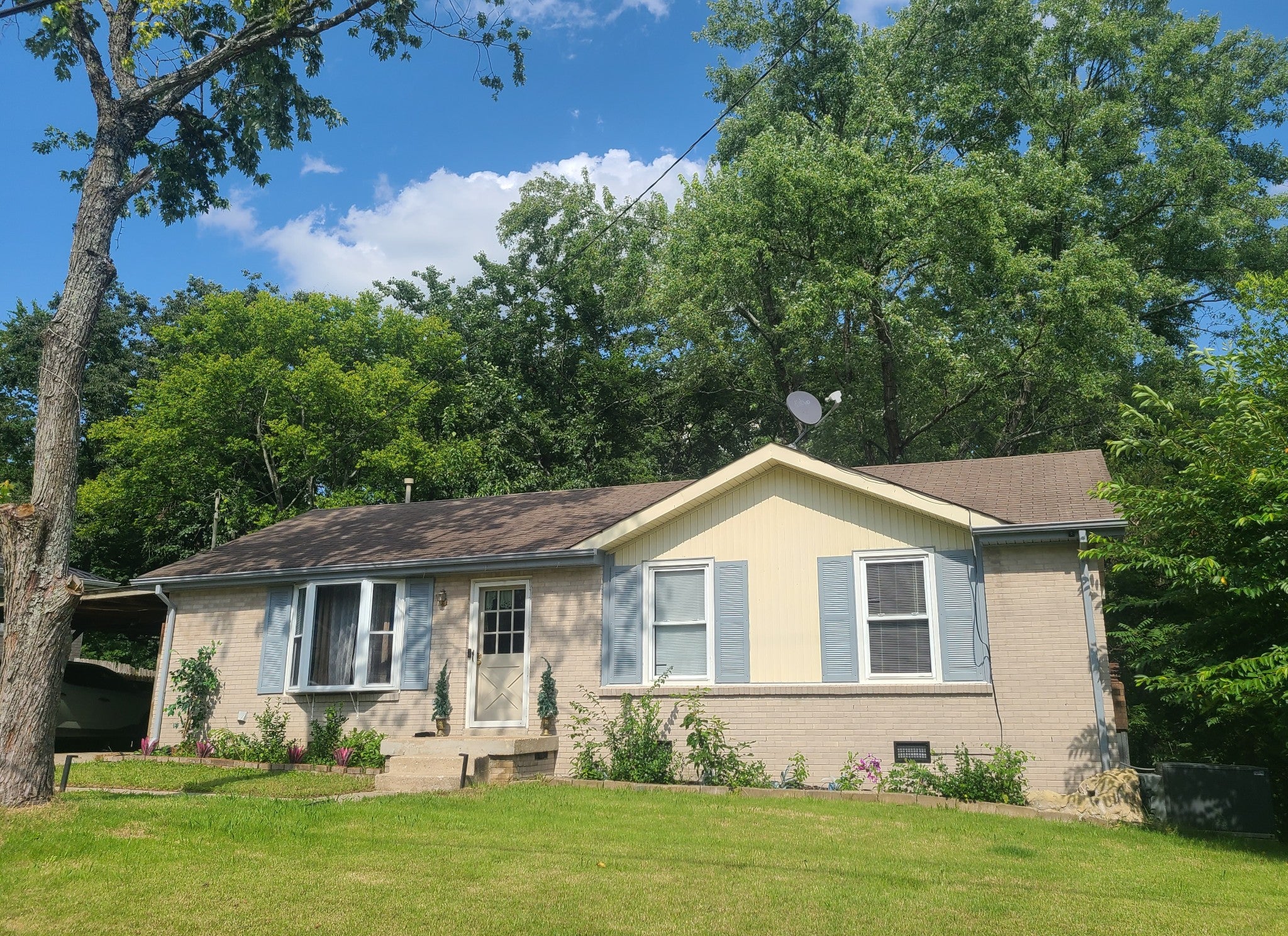 608 Hidden Hill Dr — photo