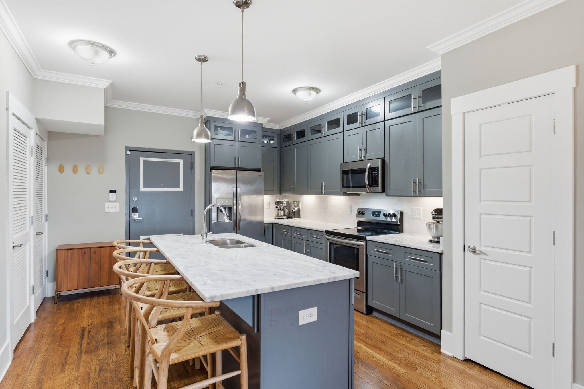 3303 Gallatin Pike 402 — photo